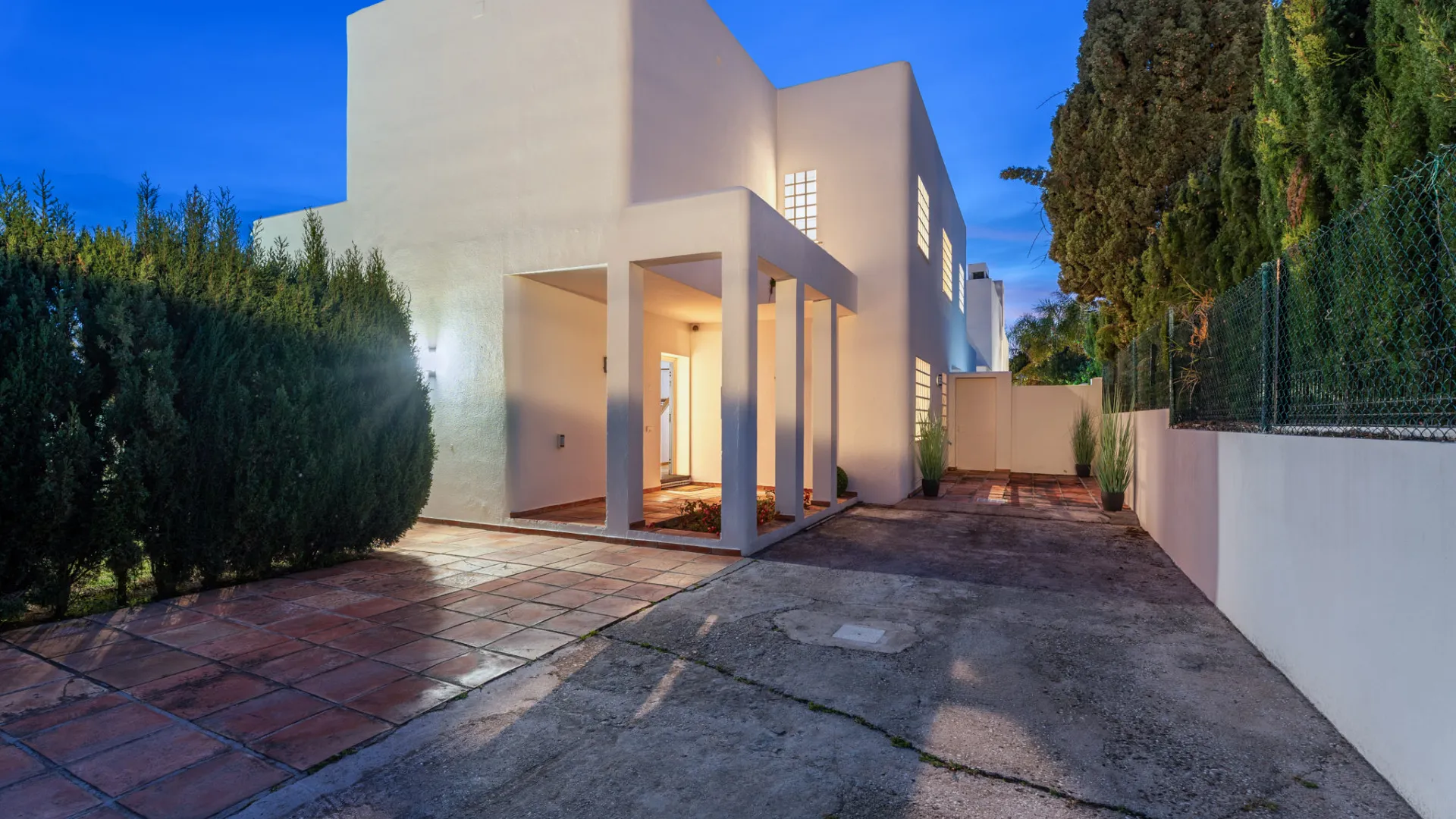 Comprar villa en Marbesa