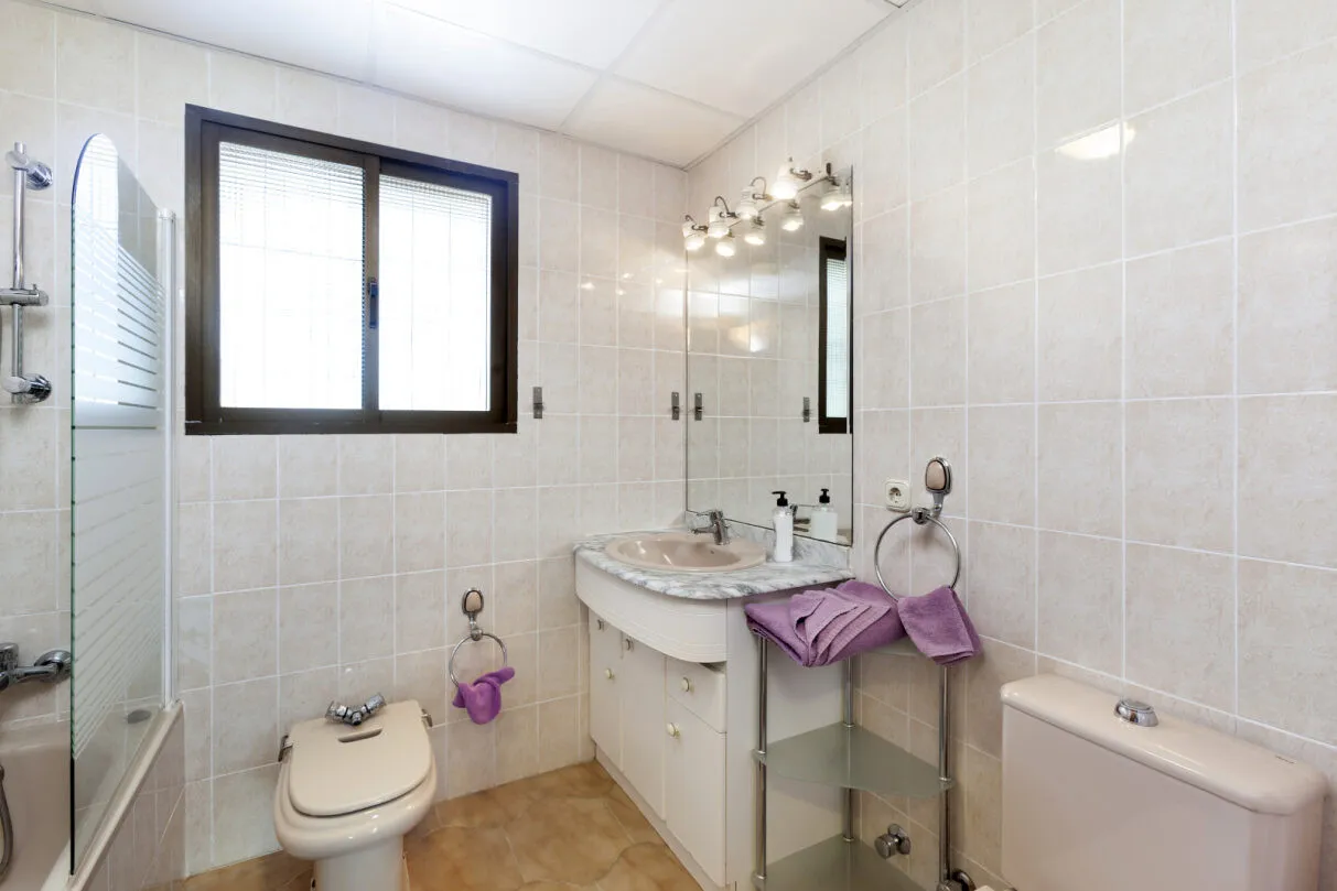 For sale villa in Nueva Andalucia