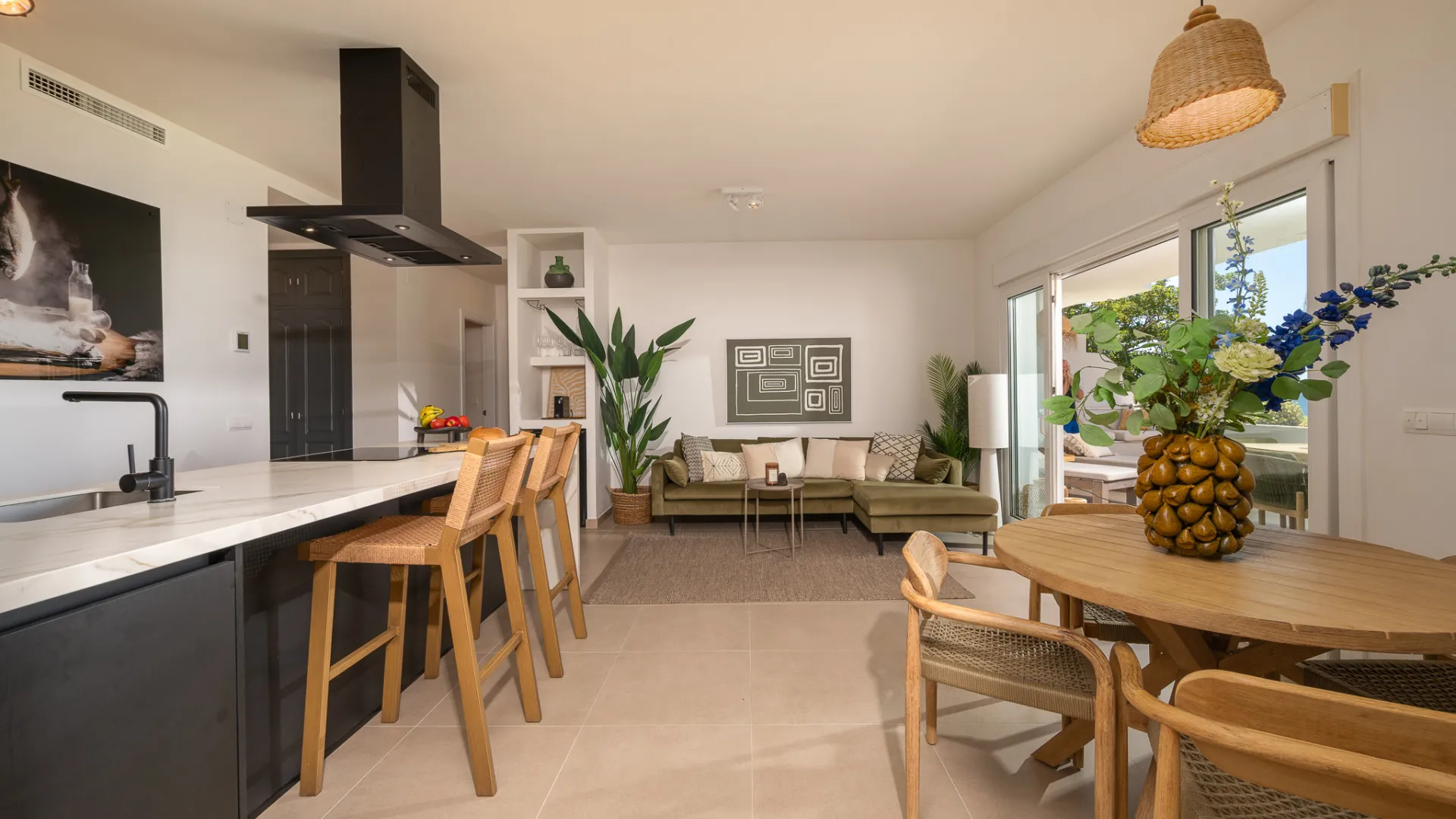 Apartamento de 3 dormitorios en venta en Estepona Ciudad