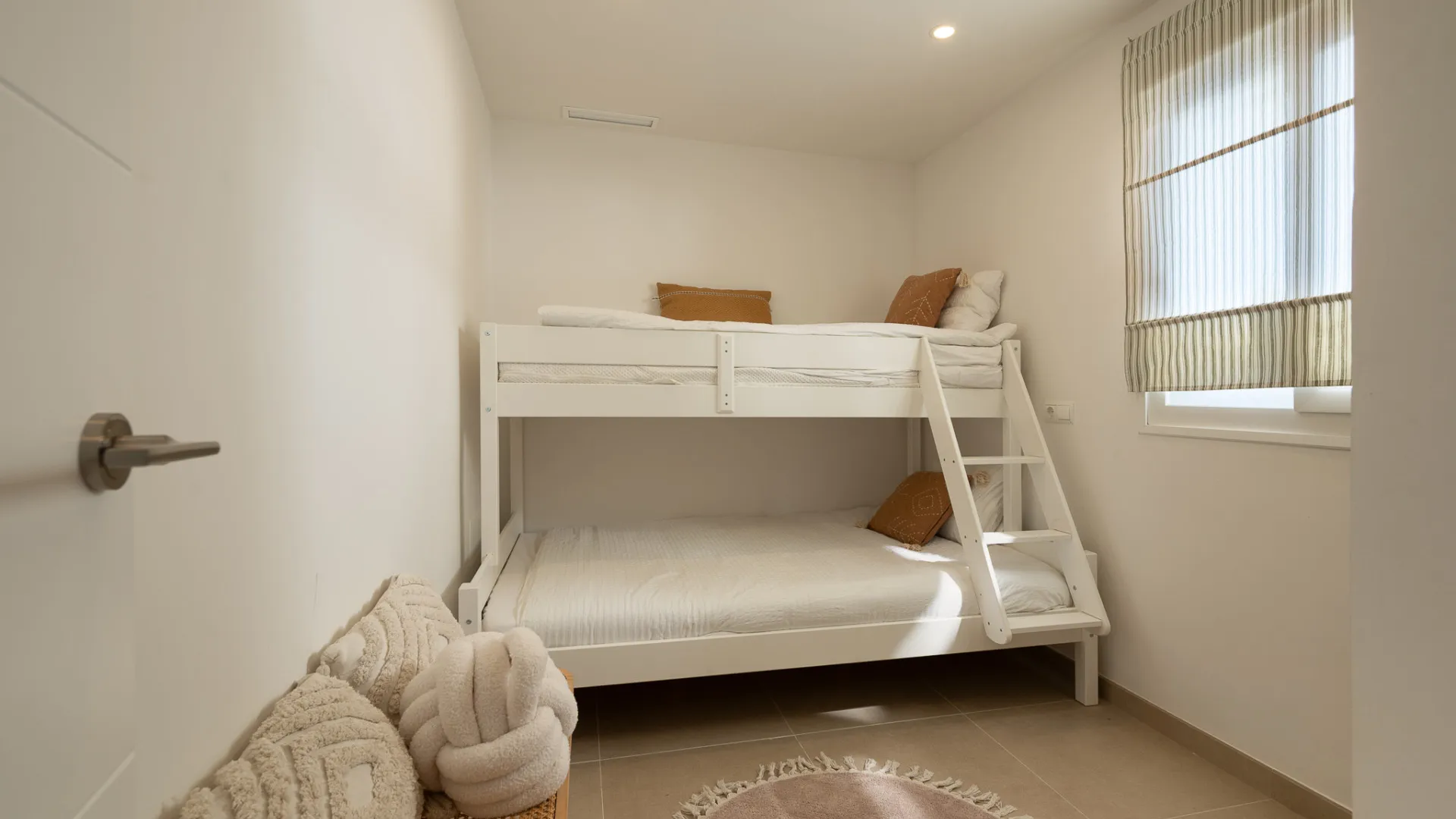 Apartamento de 3 dormitorios en venta en Estepona Ciudad