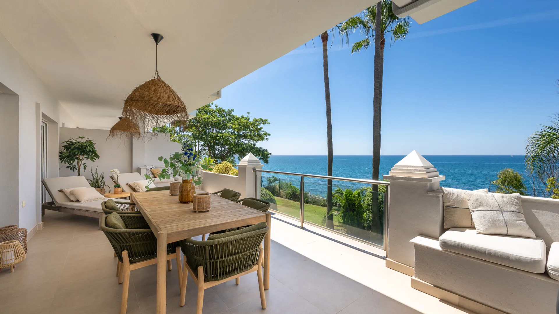 Apartamento de 3 dormitorios en venta en Estepona Ciudad