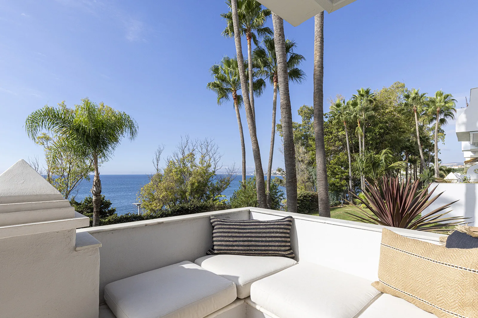 For sale Estepona Town apartment