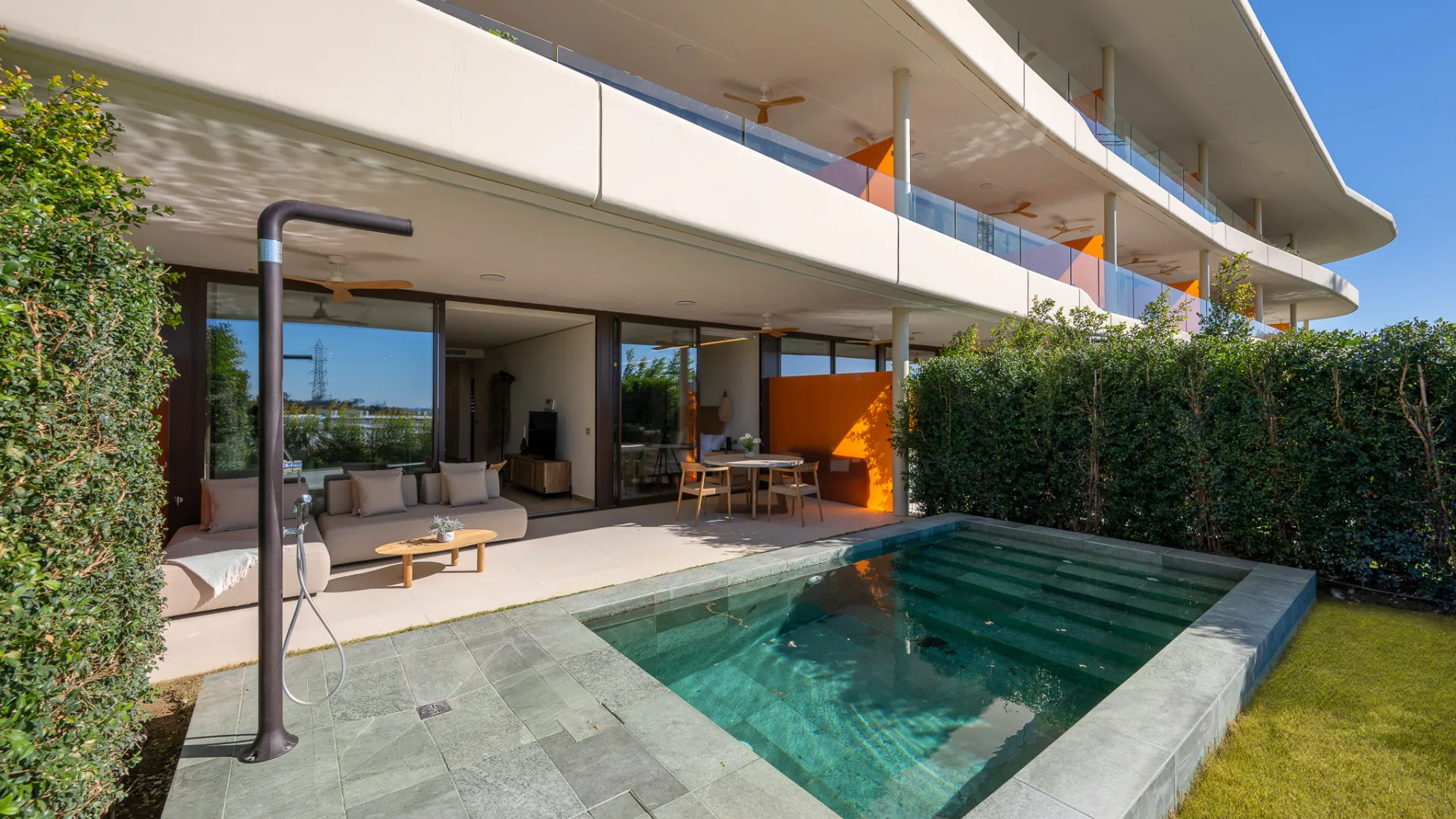 2 bedrooms ground floor apartment in El Higueron for sale