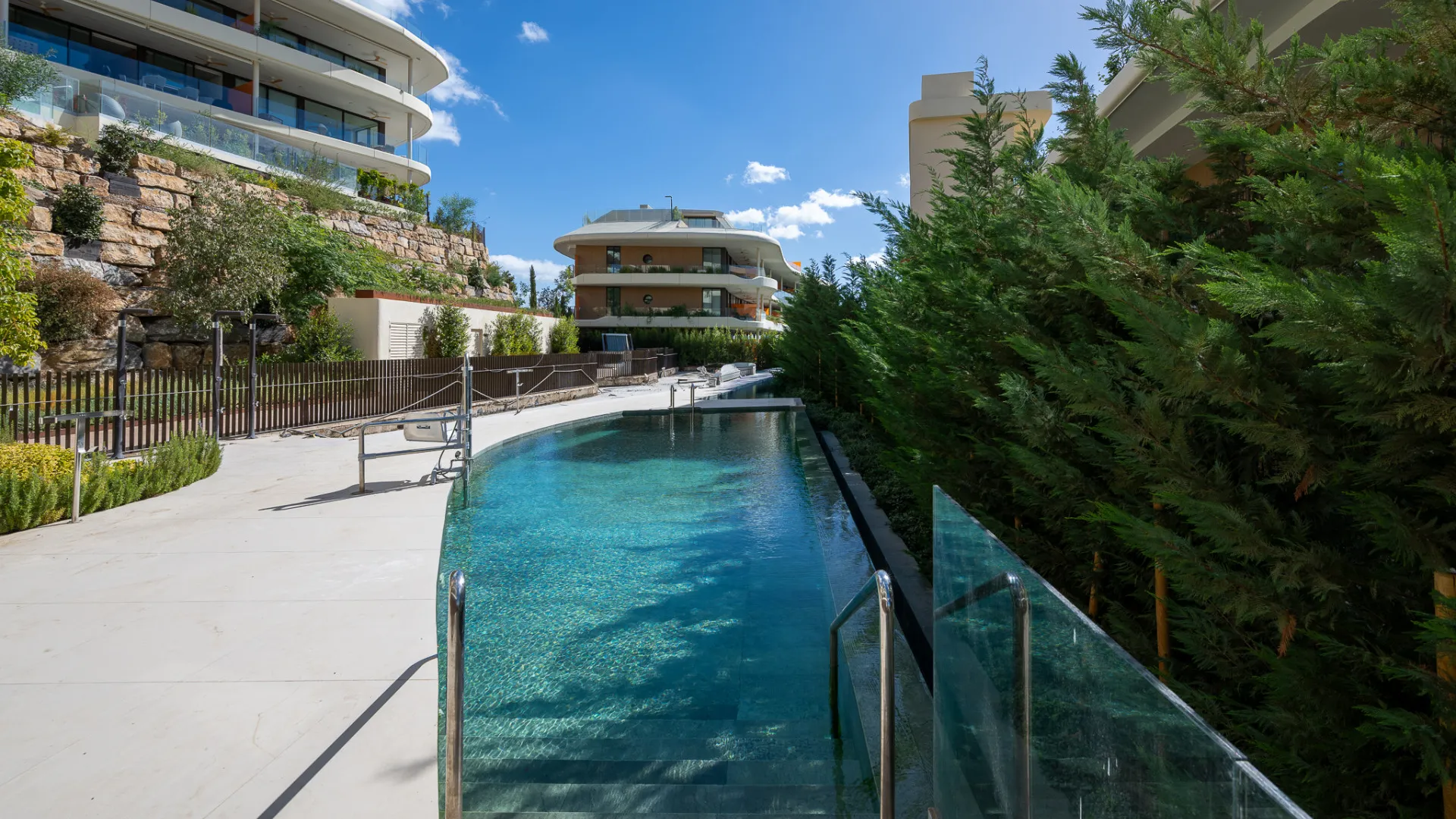 2 bedrooms ground floor apartment in El Higueron for sale