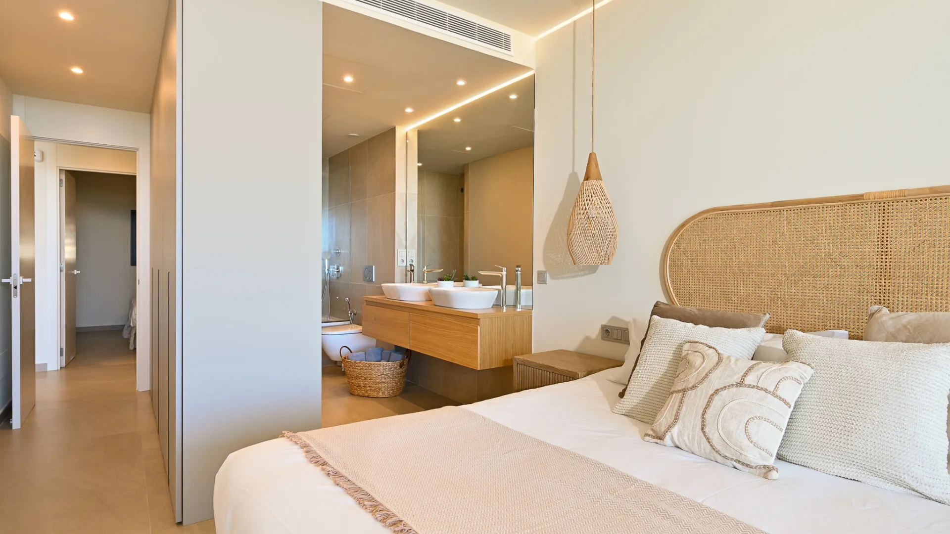 2 bedrooms ground floor apartment in El Higueron for sale