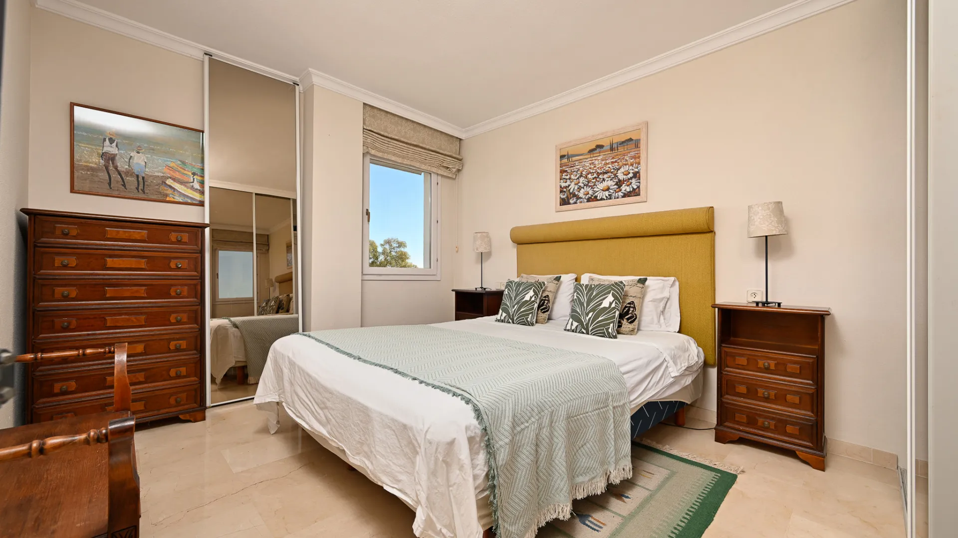 Apartamento con 4 dormitorios en venta en Atalaya