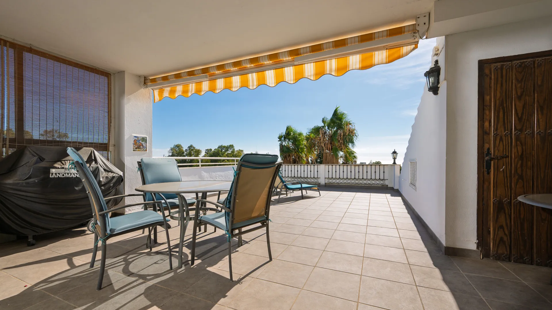 Apartamento con 4 dormitorios en venta en Atalaya
