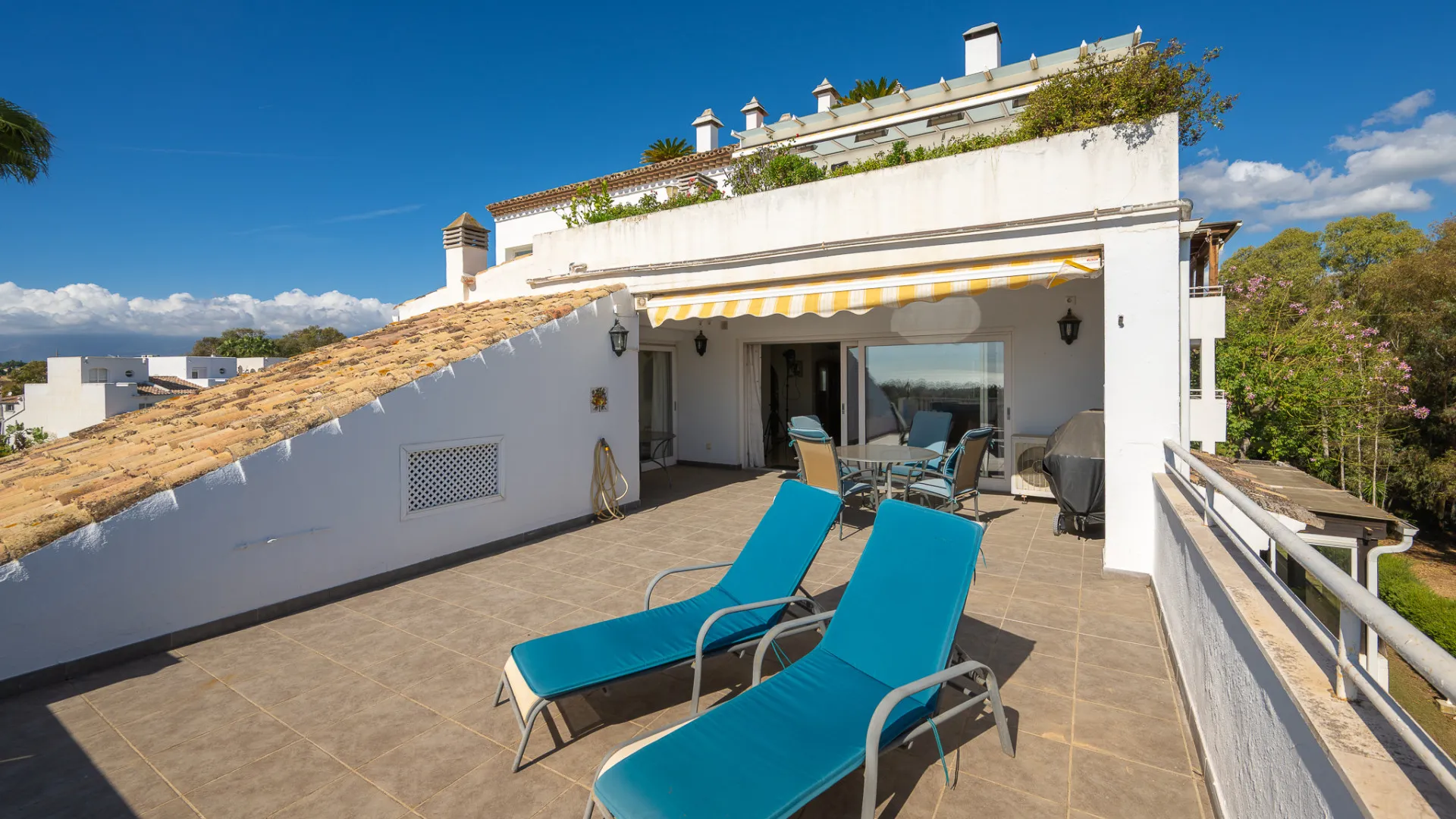 Apartamento con 4 dormitorios en venta en Atalaya