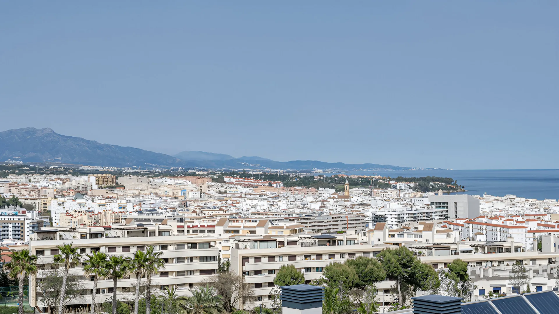 Comprar Ático en Estepona Centro con 3 dormitorios