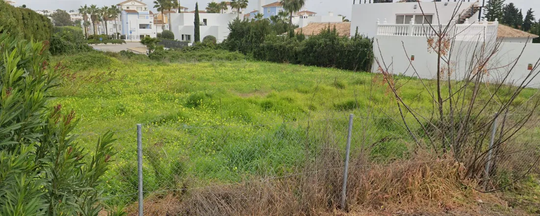 El Pilar, parcela a la venta