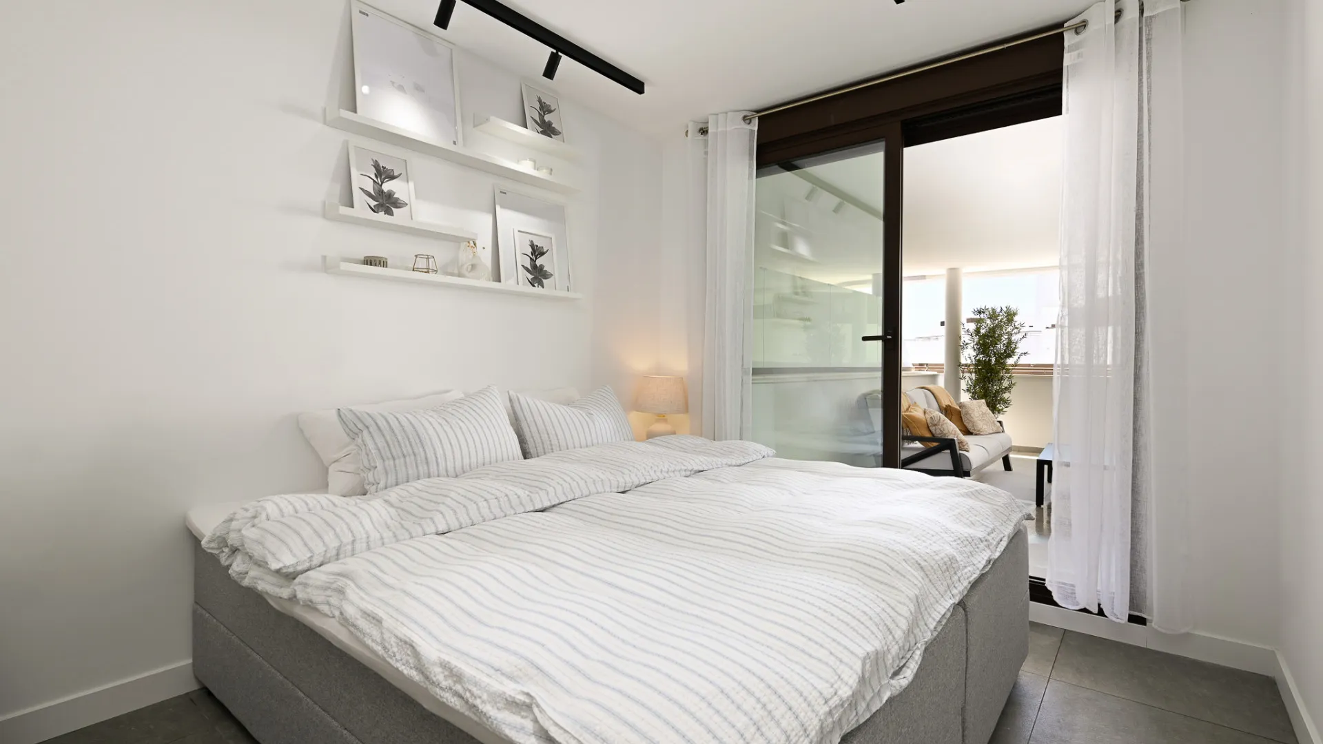 Apartment for sale in Estepona Town