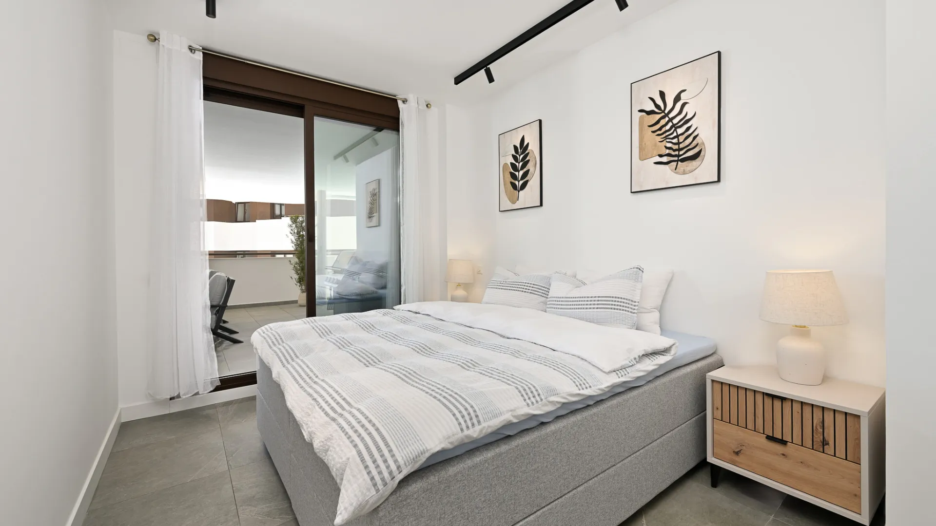 Apartment for sale in Estepona Town