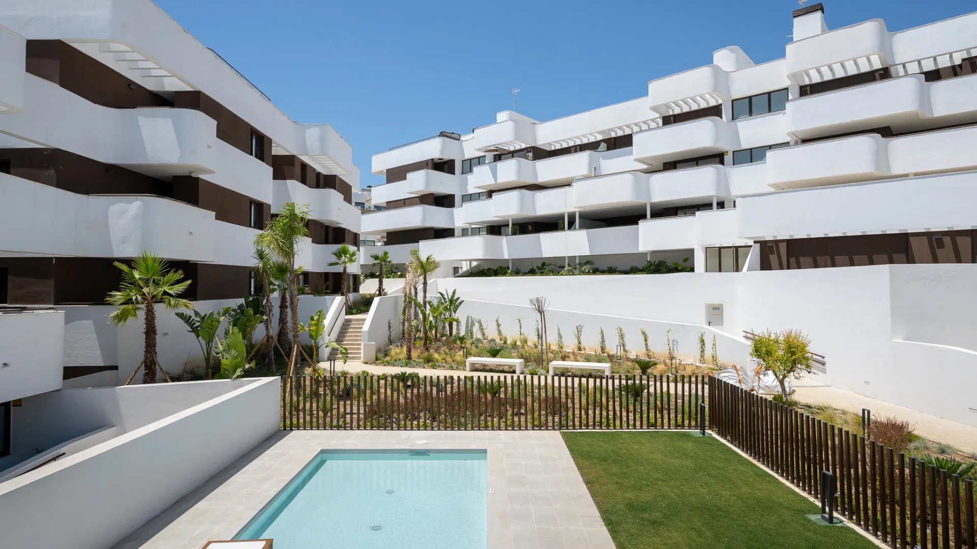 Apartment for sale in Estepona Town