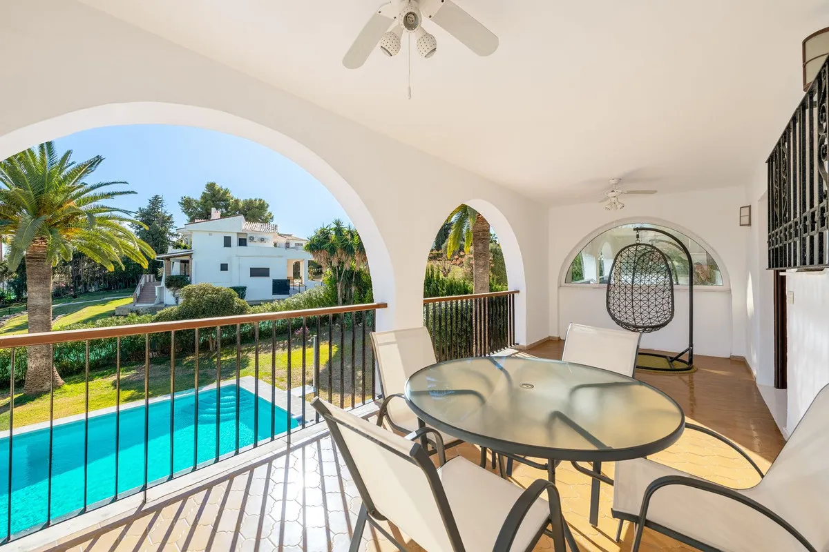 Villa for sale in Atalaya with 5 bedrooms