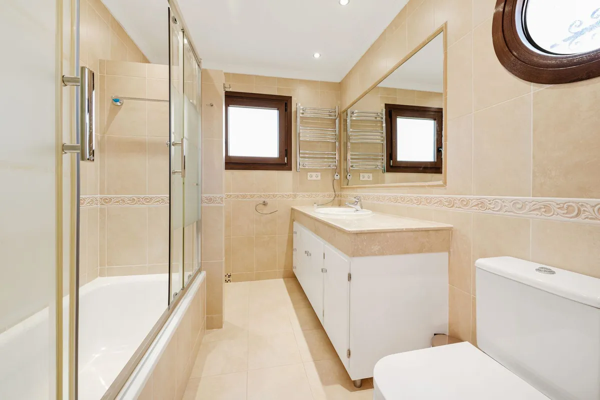 Villa for sale in Atalaya with 5 bedrooms