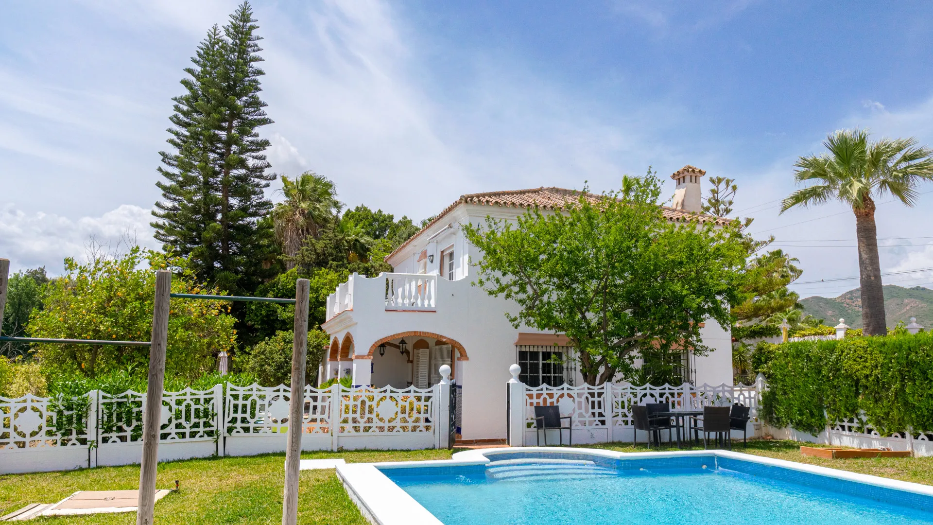 Alhaurin de la Torre 6 bedrooms villa for sale