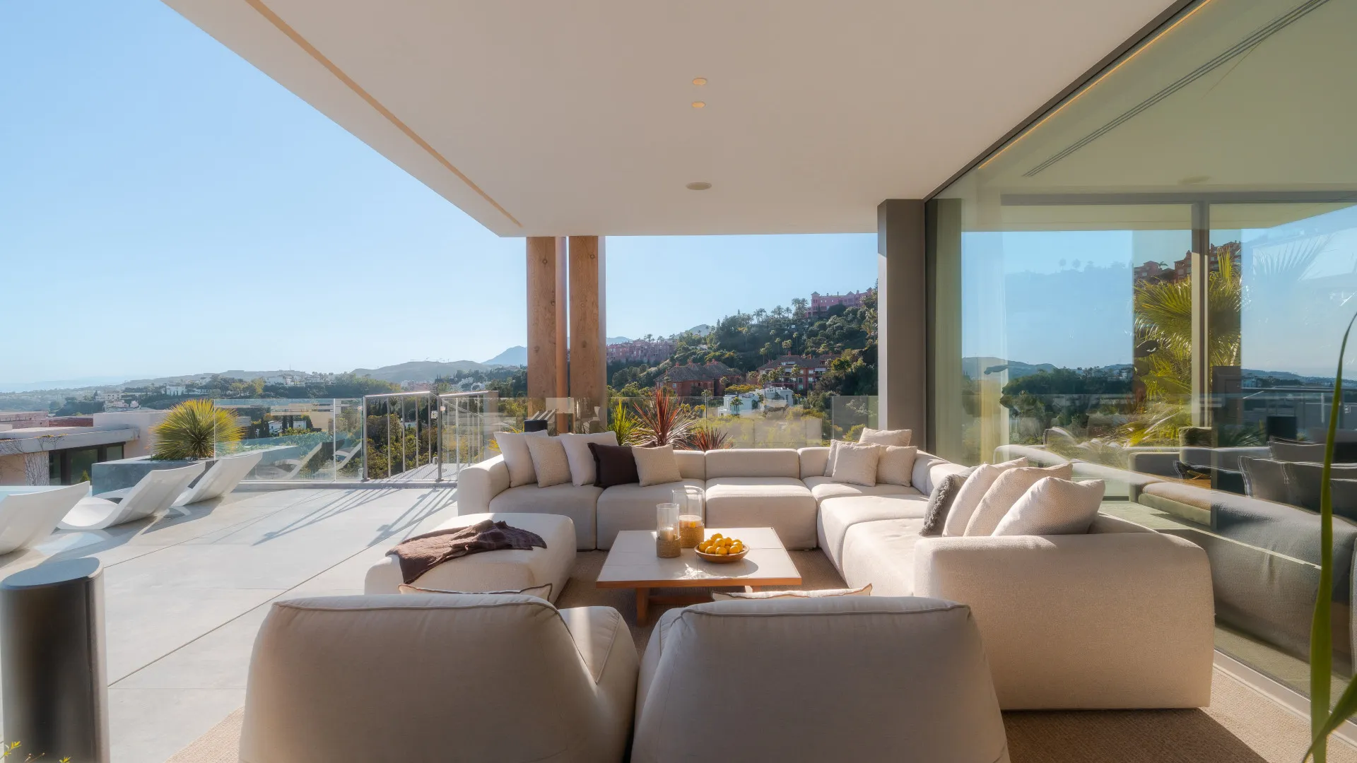 For sale villa in El Herrojo with 6 bedrooms