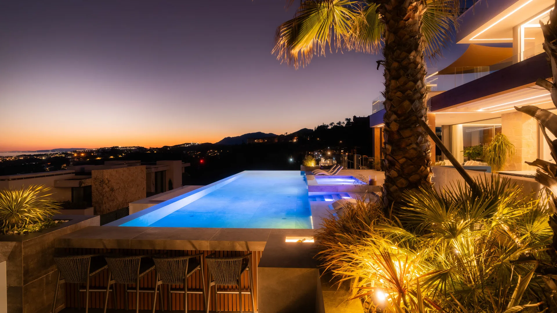 For sale villa in El Herrojo with 6 bedrooms