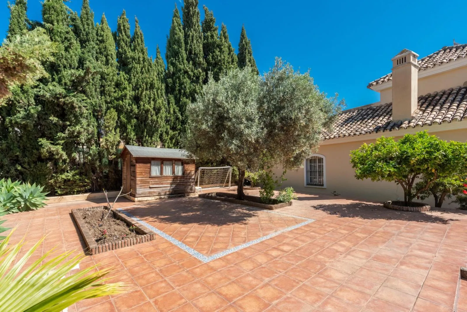 For sale villa in Marbella City