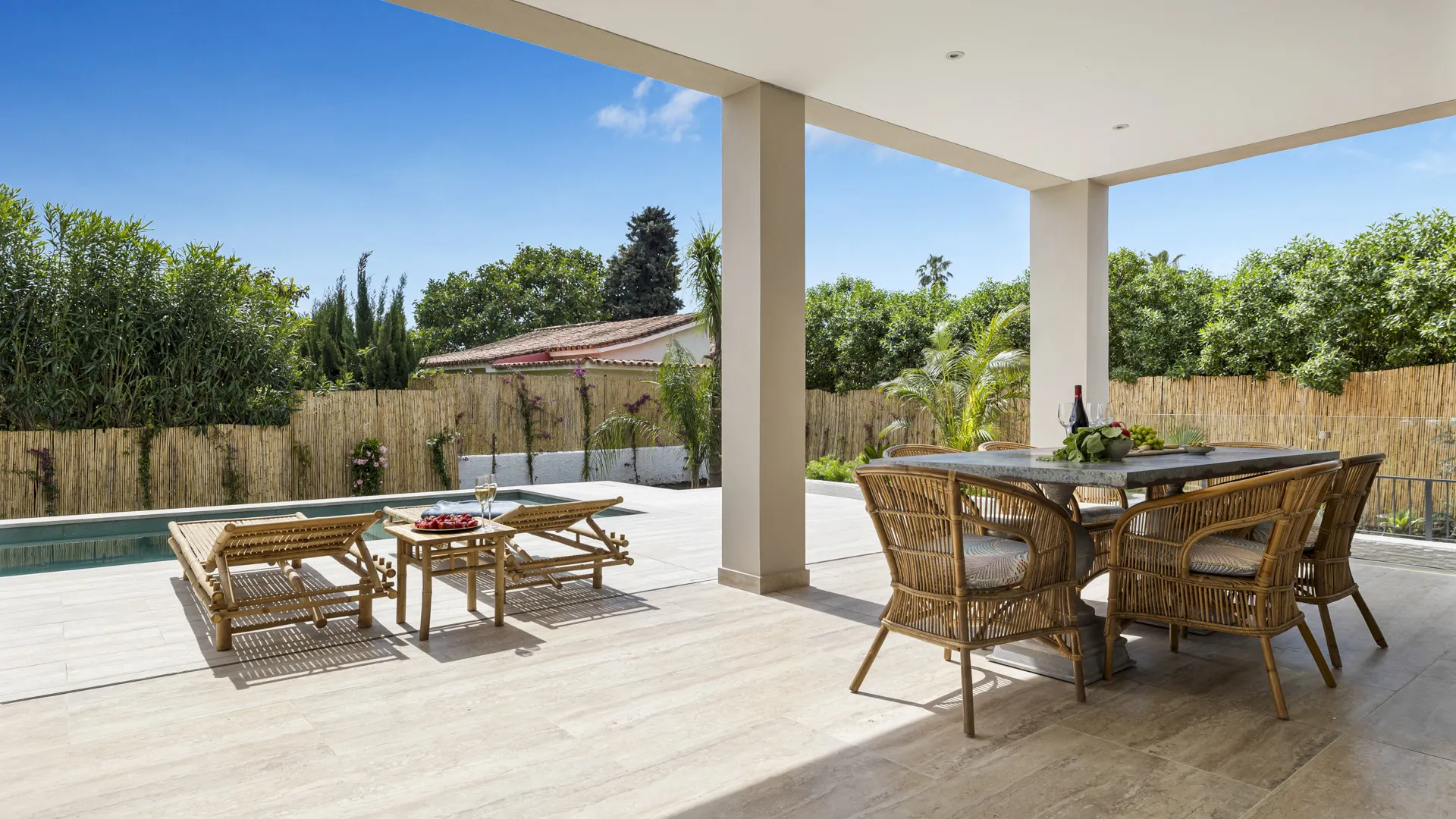 Comprar villa en San Pedro de Alcantara con 5 dormitorios
