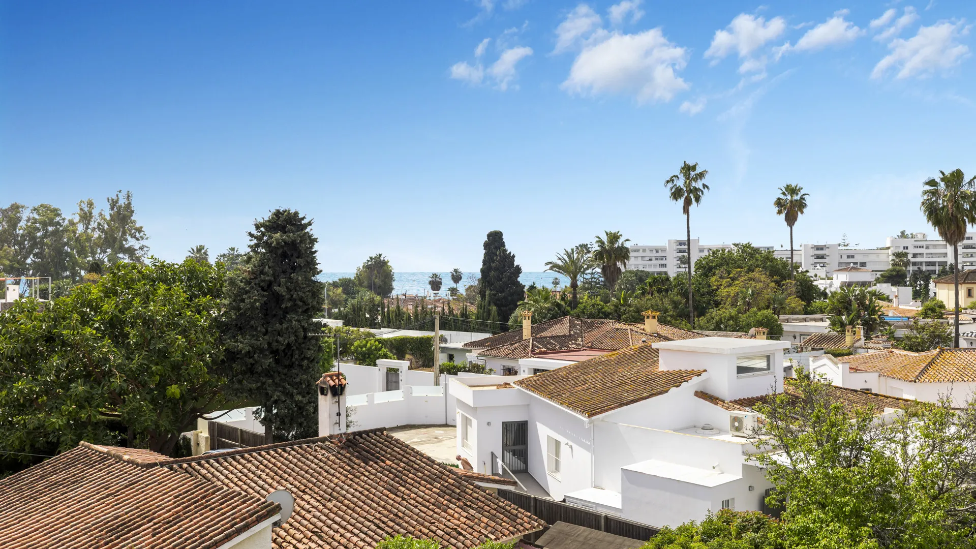 Comprar villa en San Pedro de Alcantara con 5 dormitorios