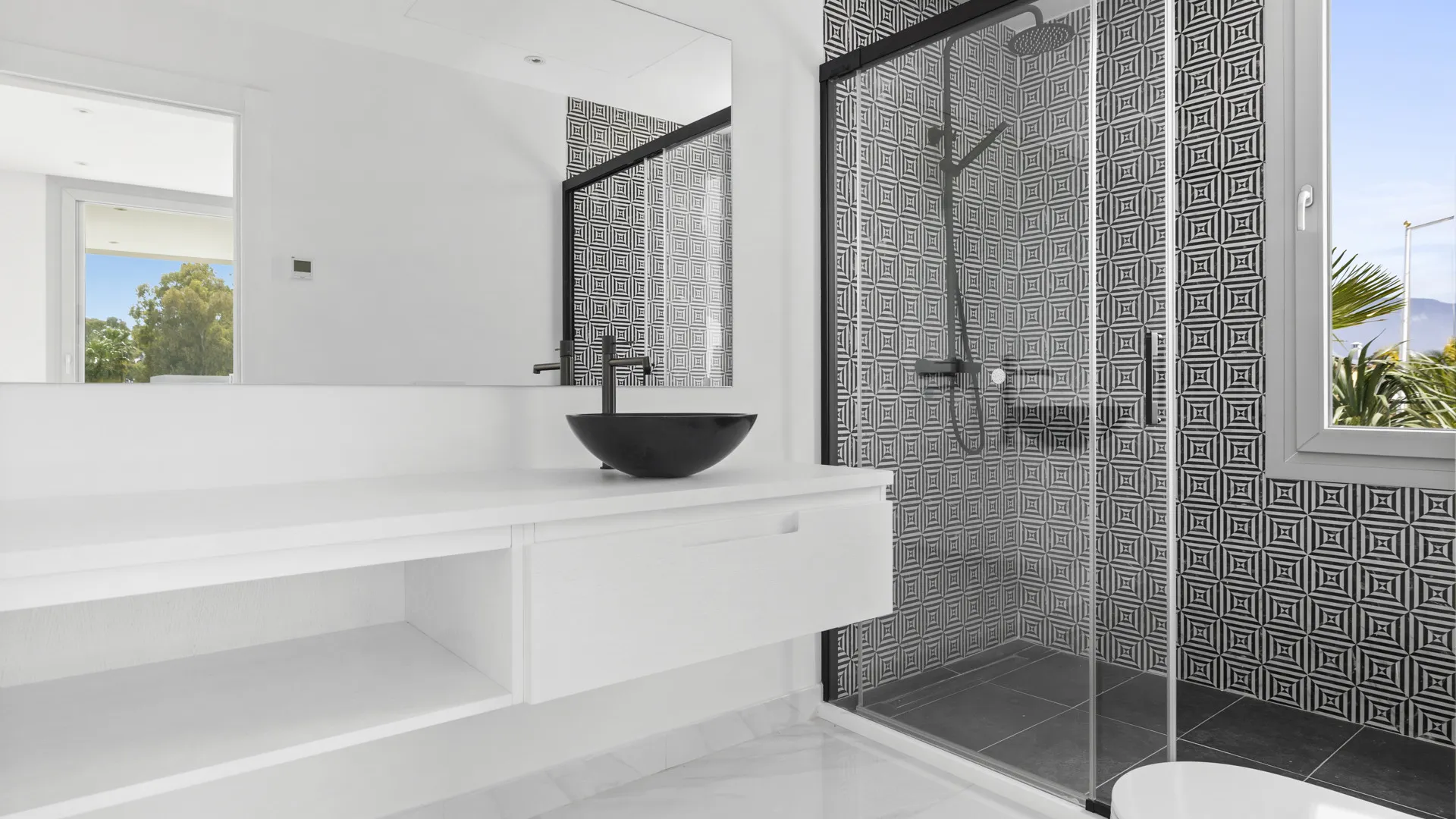 Comprar villa en San Pedro de Alcantara con 5 dormitorios