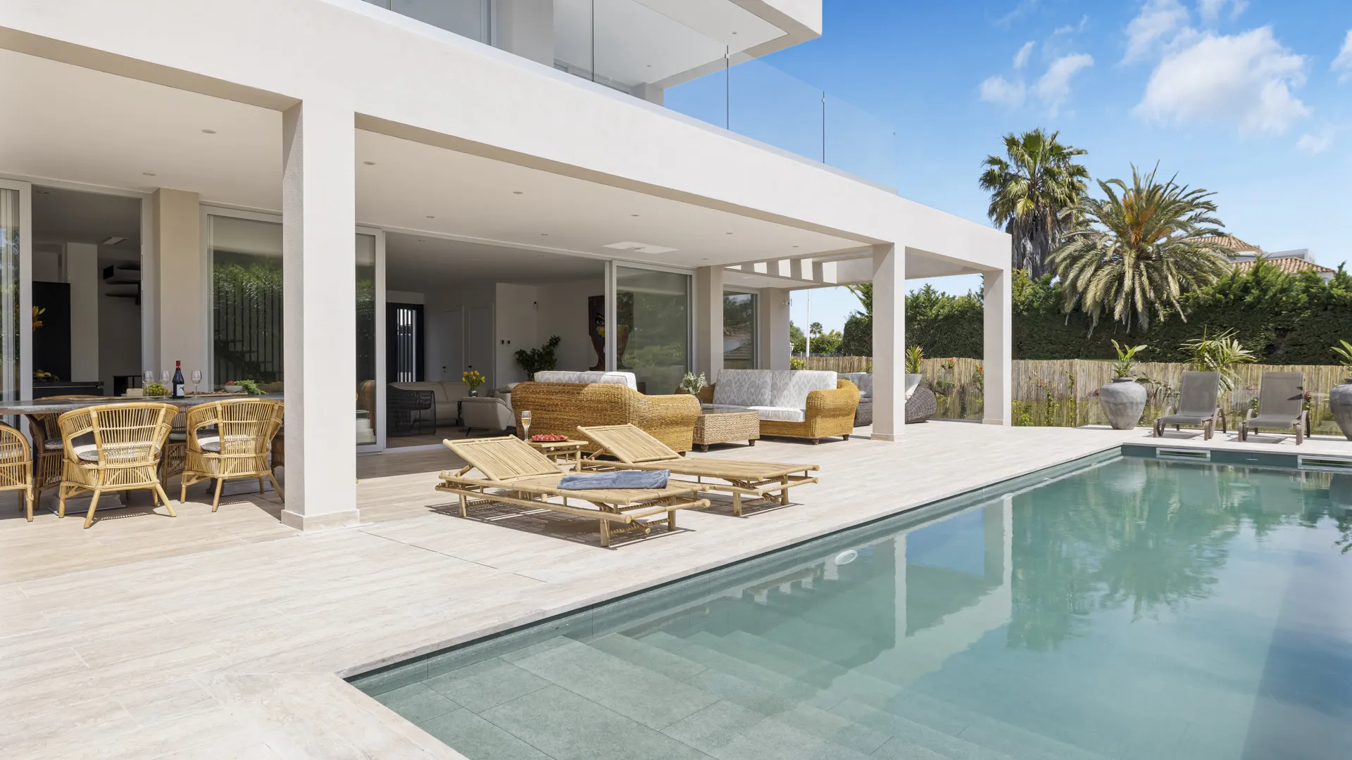 Comprar villa en San Pedro de Alcantara con 5 dormitorios