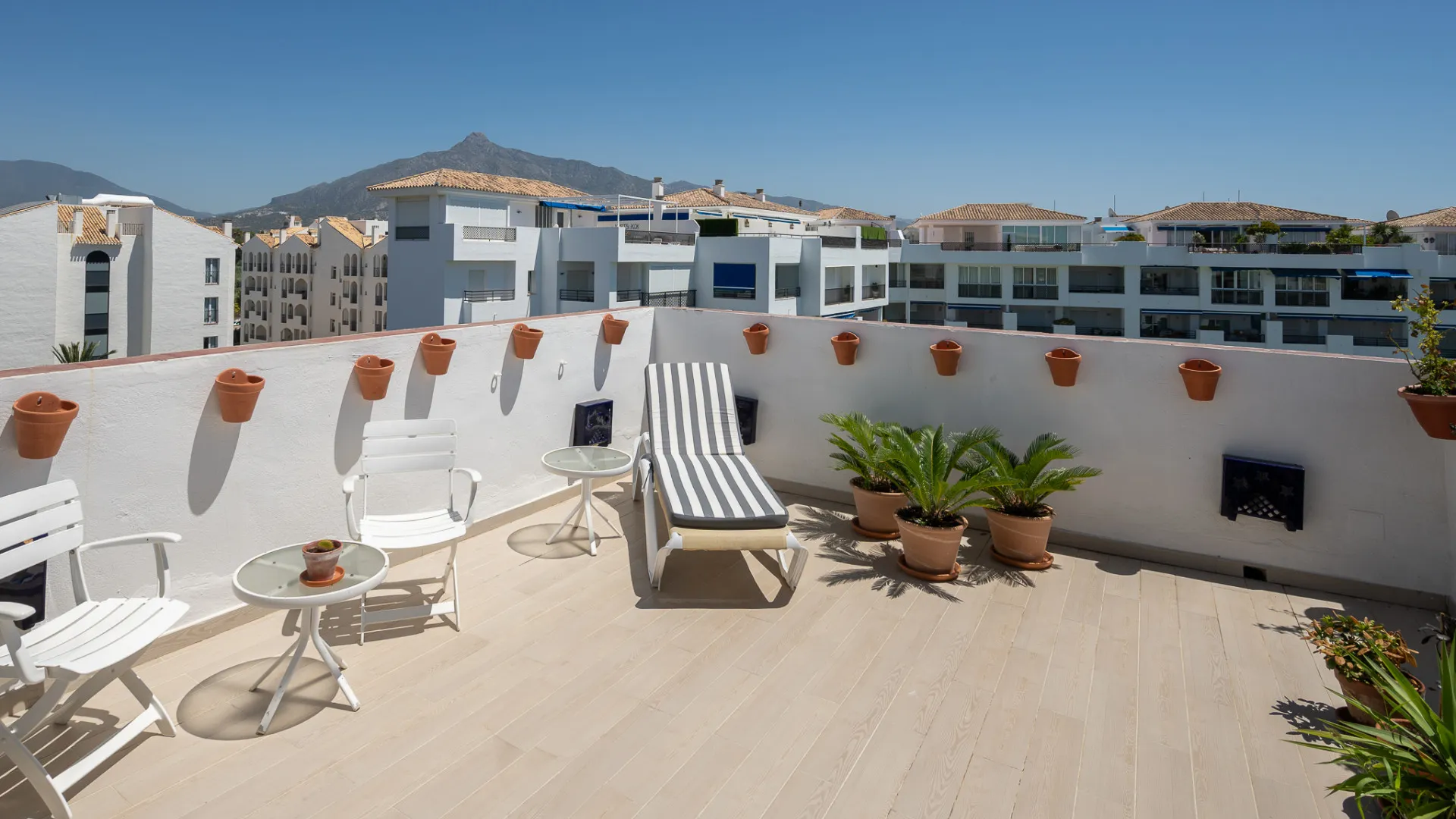 Penthouse for sale in Marbella - Puerto Banus