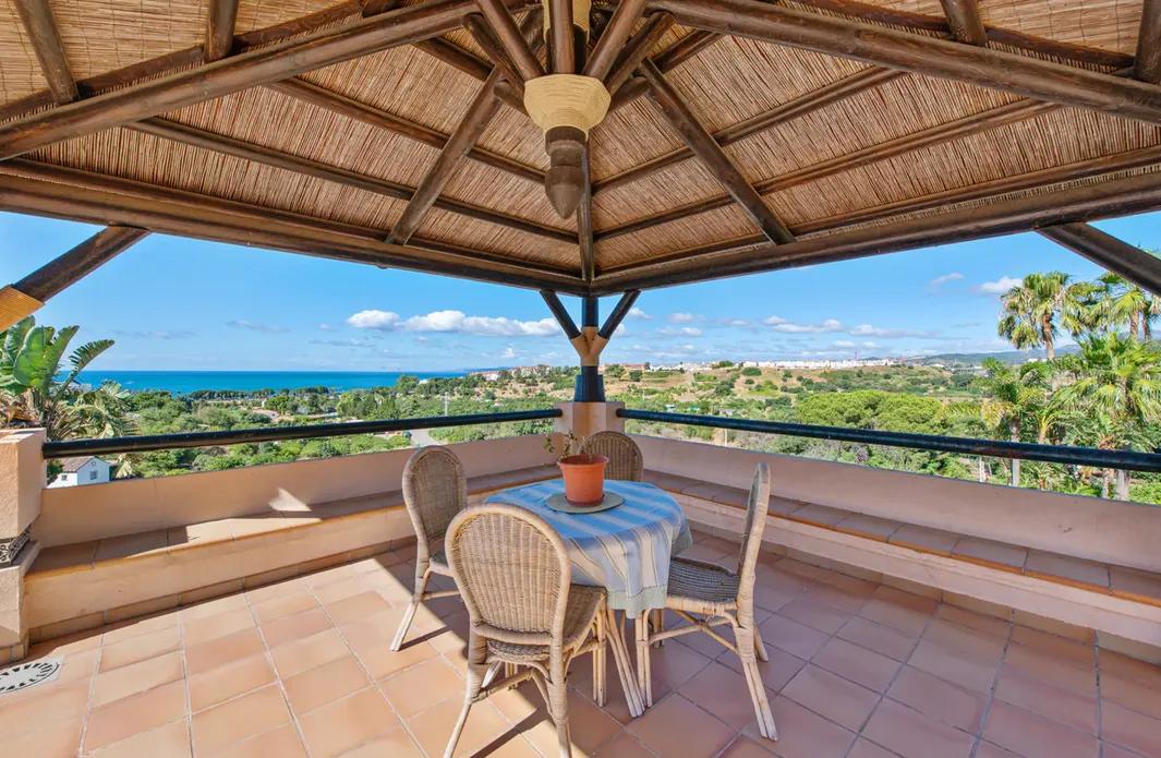 Estepona Este, finca en venta con 5 dormitorios