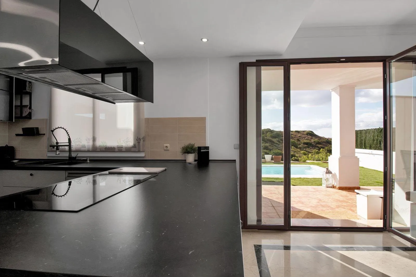 Town house for sale in Casares Golf