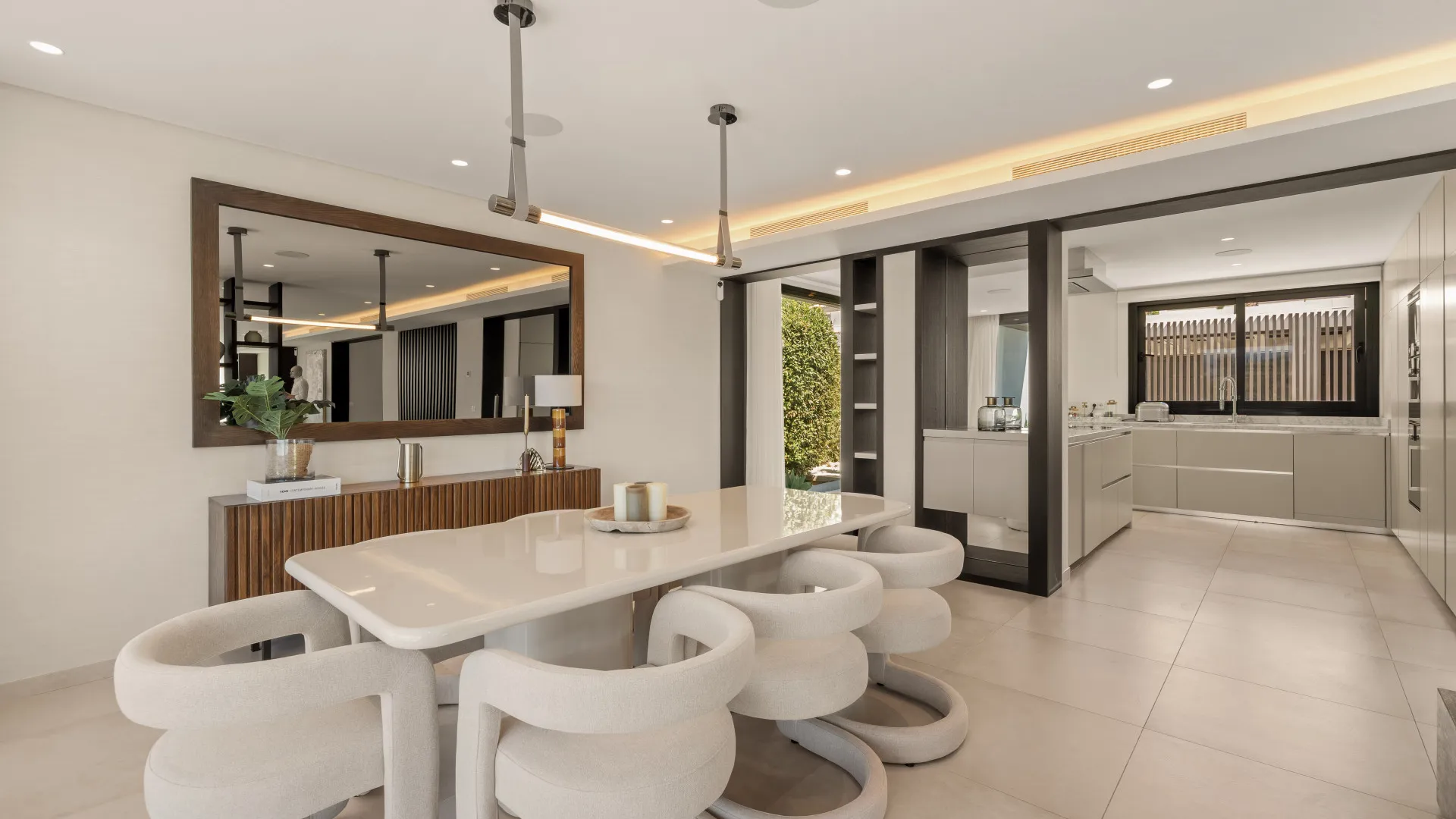 Villa a la venta en Nueva Andalucia