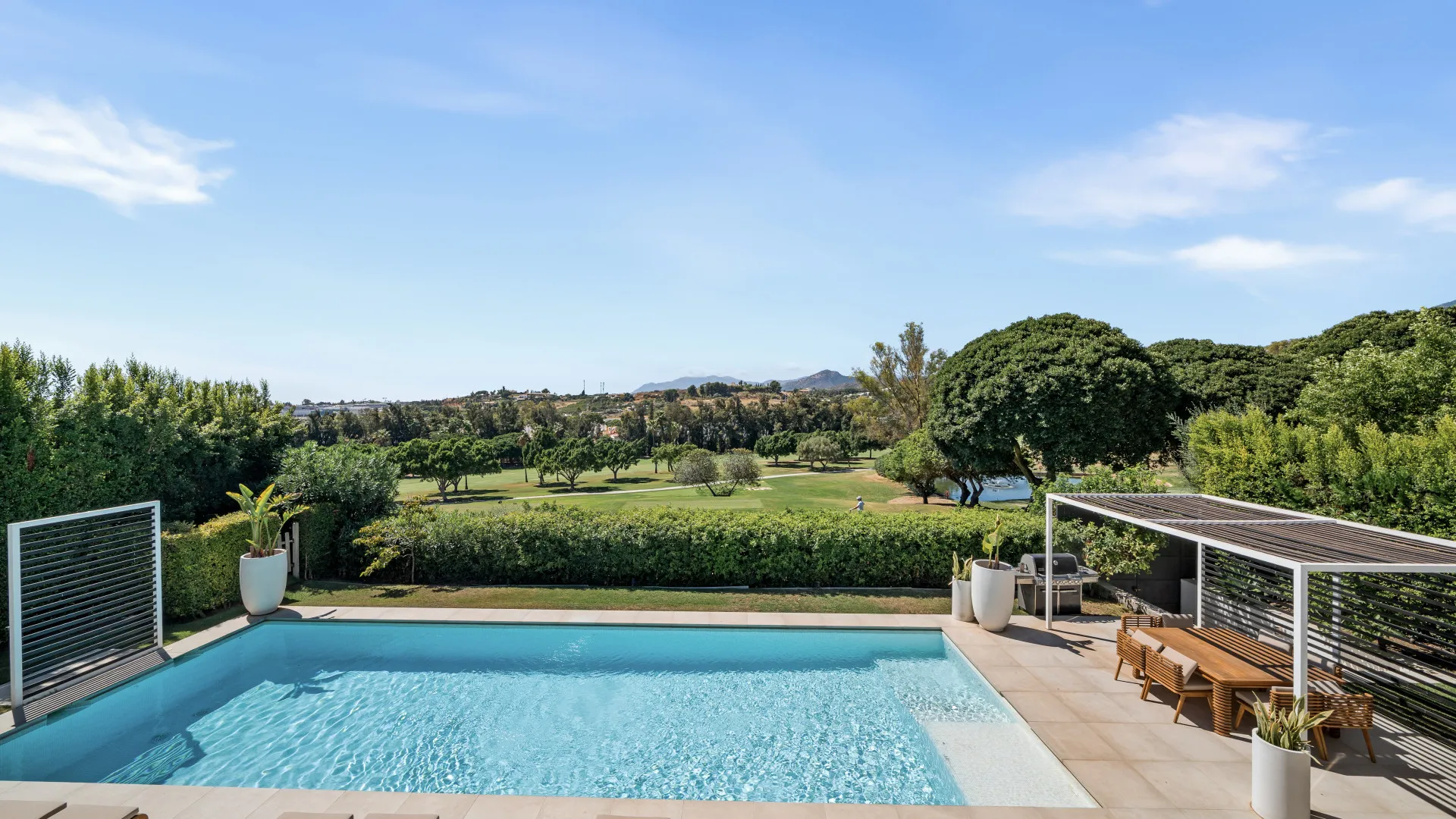 Villa a la venta en Nueva Andalucia