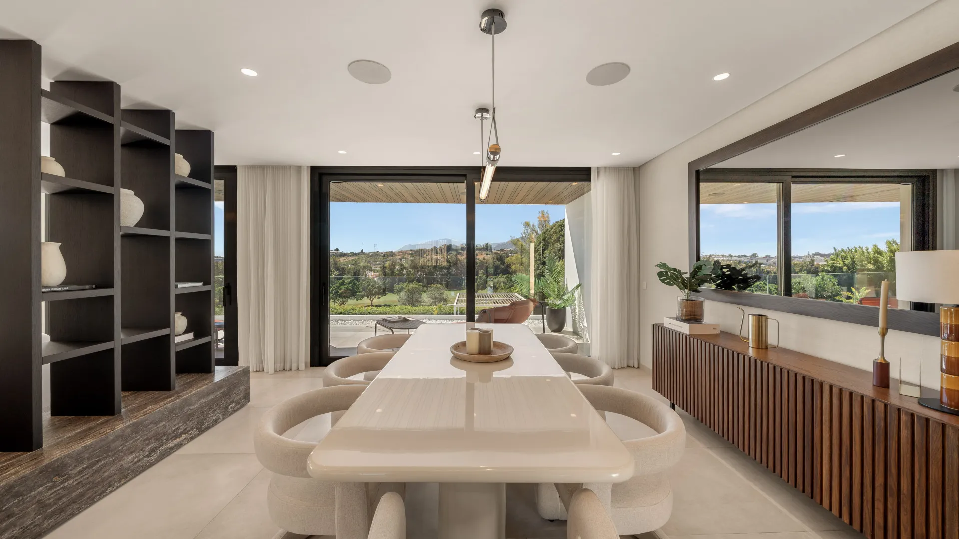 Villa a la venta en Nueva Andalucia