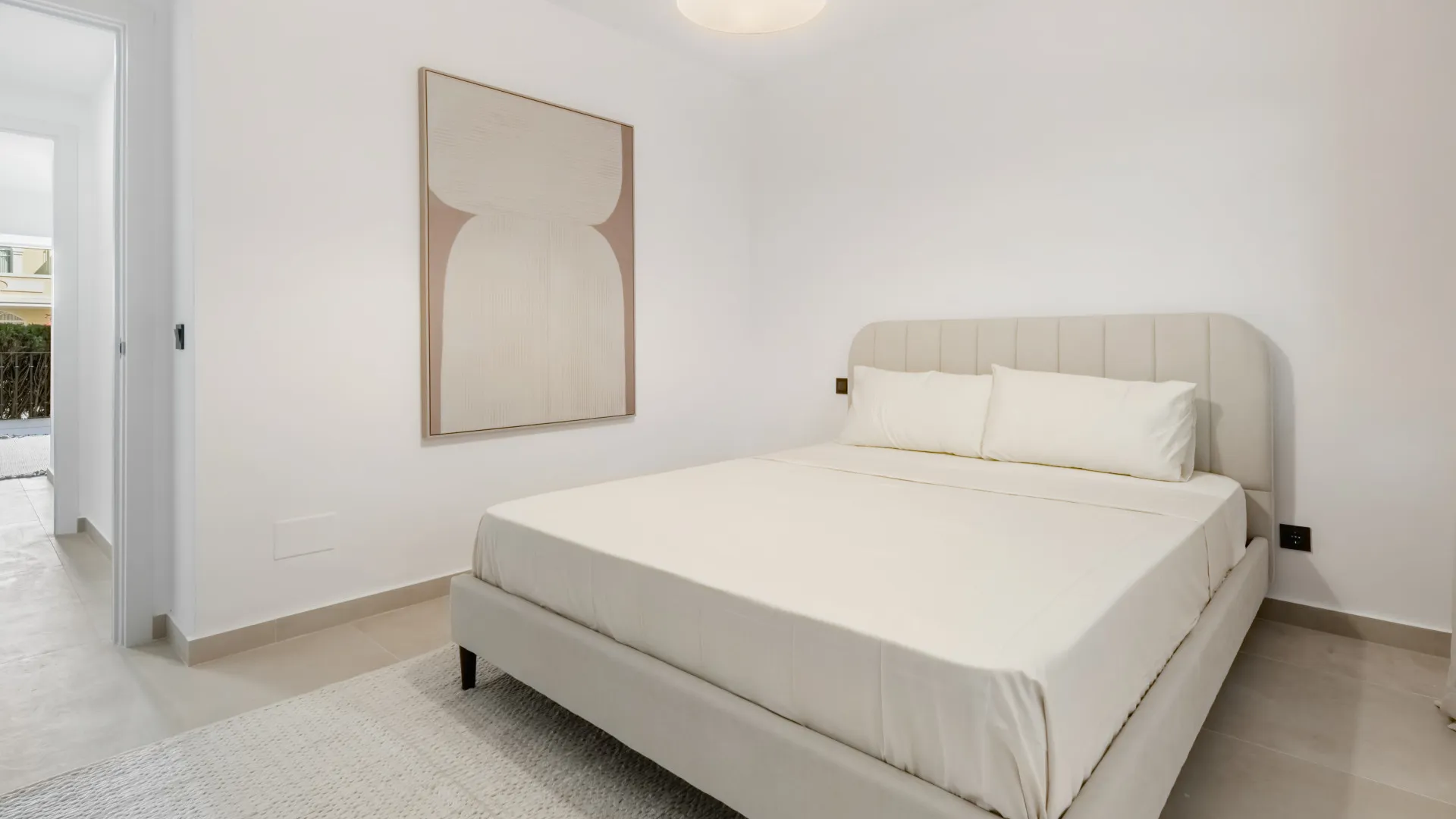 Buy apartment with 3 bedrooms in Nueva Andalucia