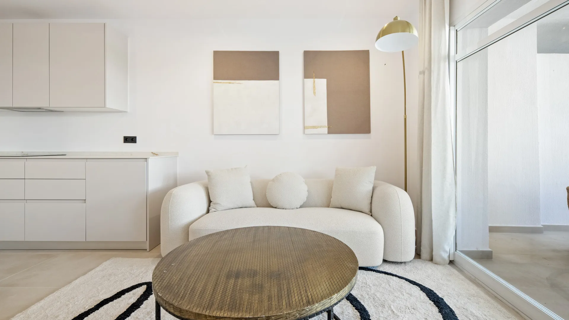 Buy apartment with 3 bedrooms in Nueva Andalucia