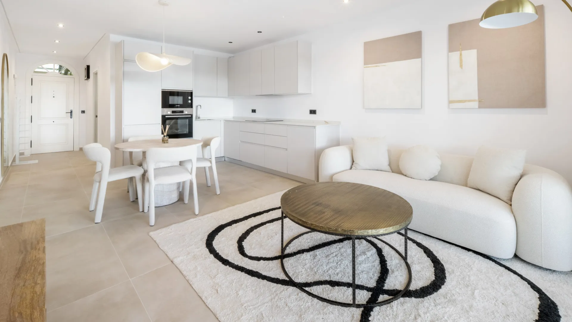 Buy apartment with 3 bedrooms in Nueva Andalucia