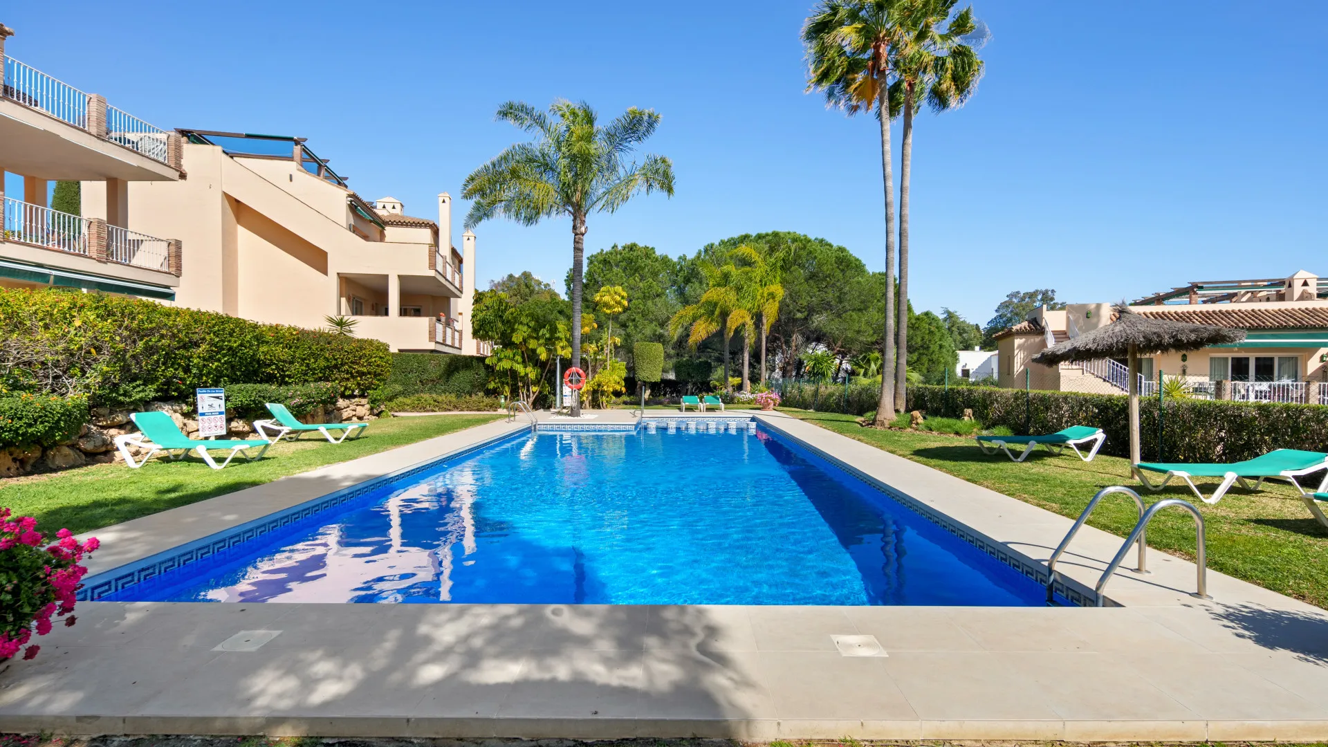 Nueva Andalucia, apartamento planta baja en venta