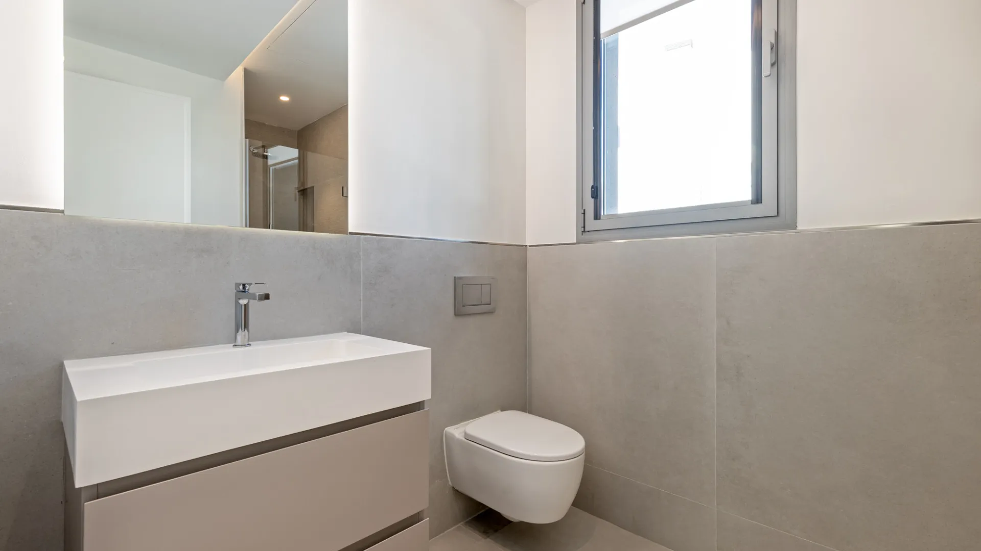 San Pedro de Alcantara, pareado a la venta de 4 dormitorios