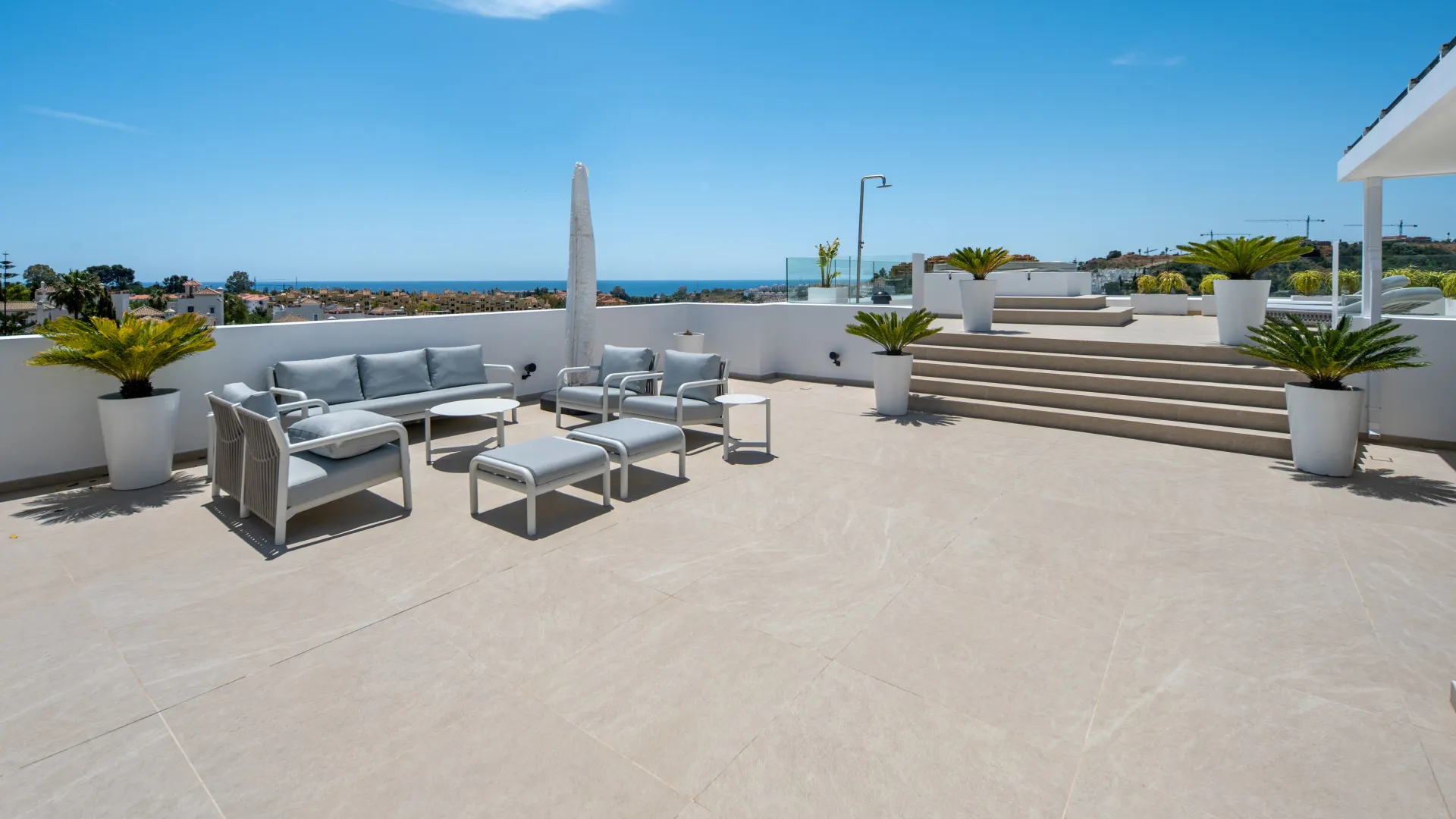 Villa for sale in La Resina Golf with 6 bedrooms
