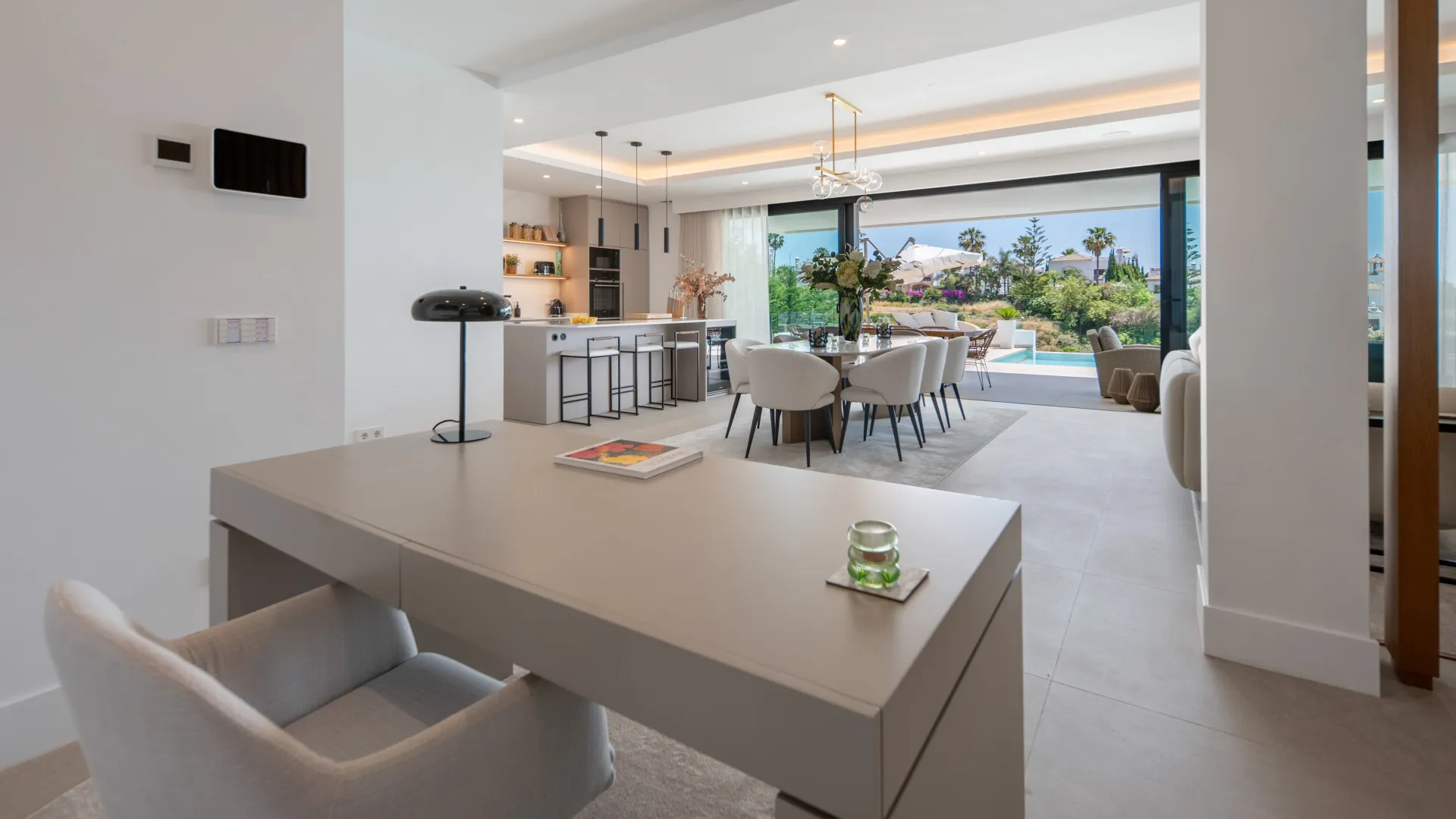 Villa for sale in La Resina Golf with 6 bedrooms