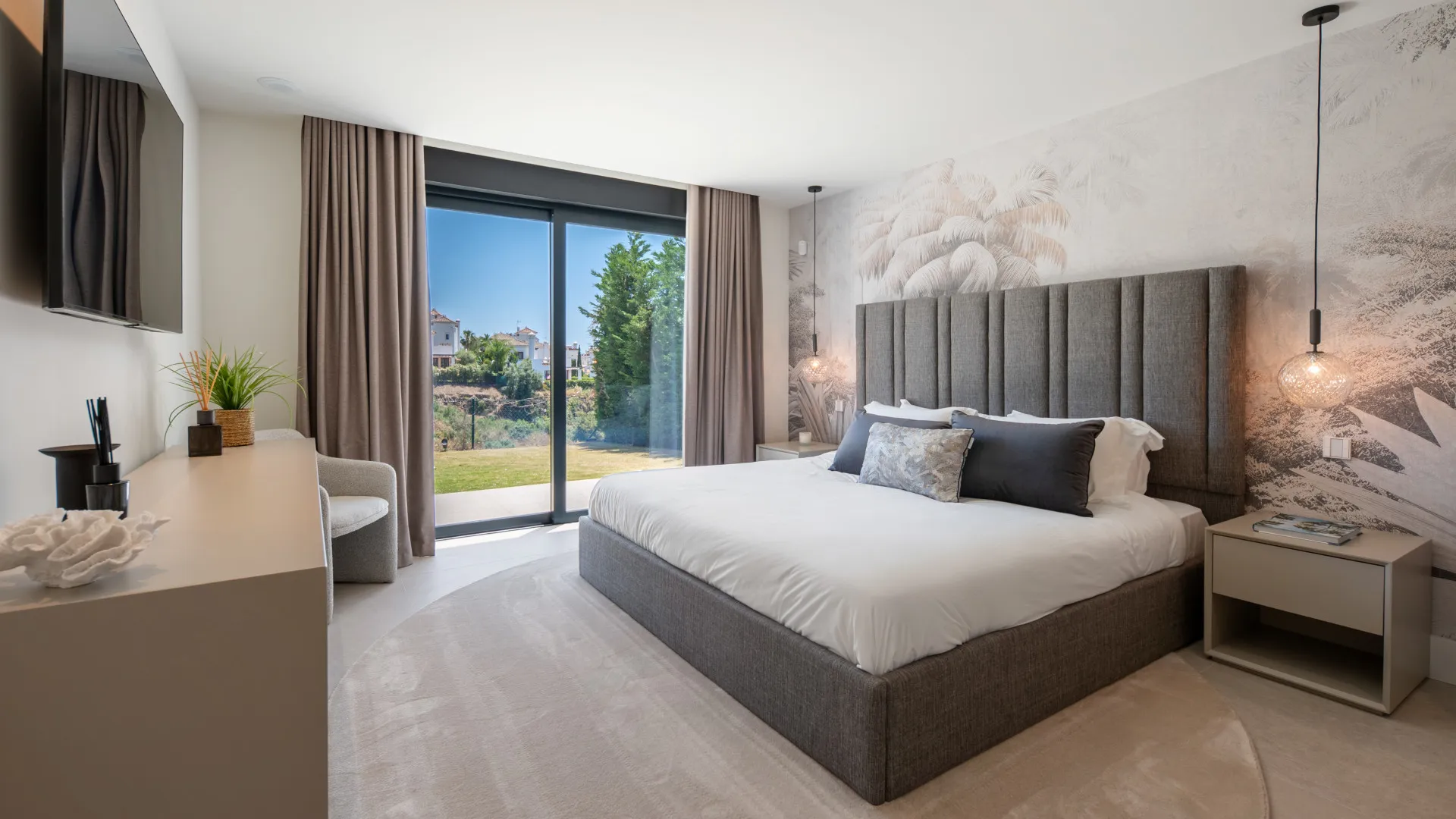 Villa for sale in La Resina Golf with 6 bedrooms
