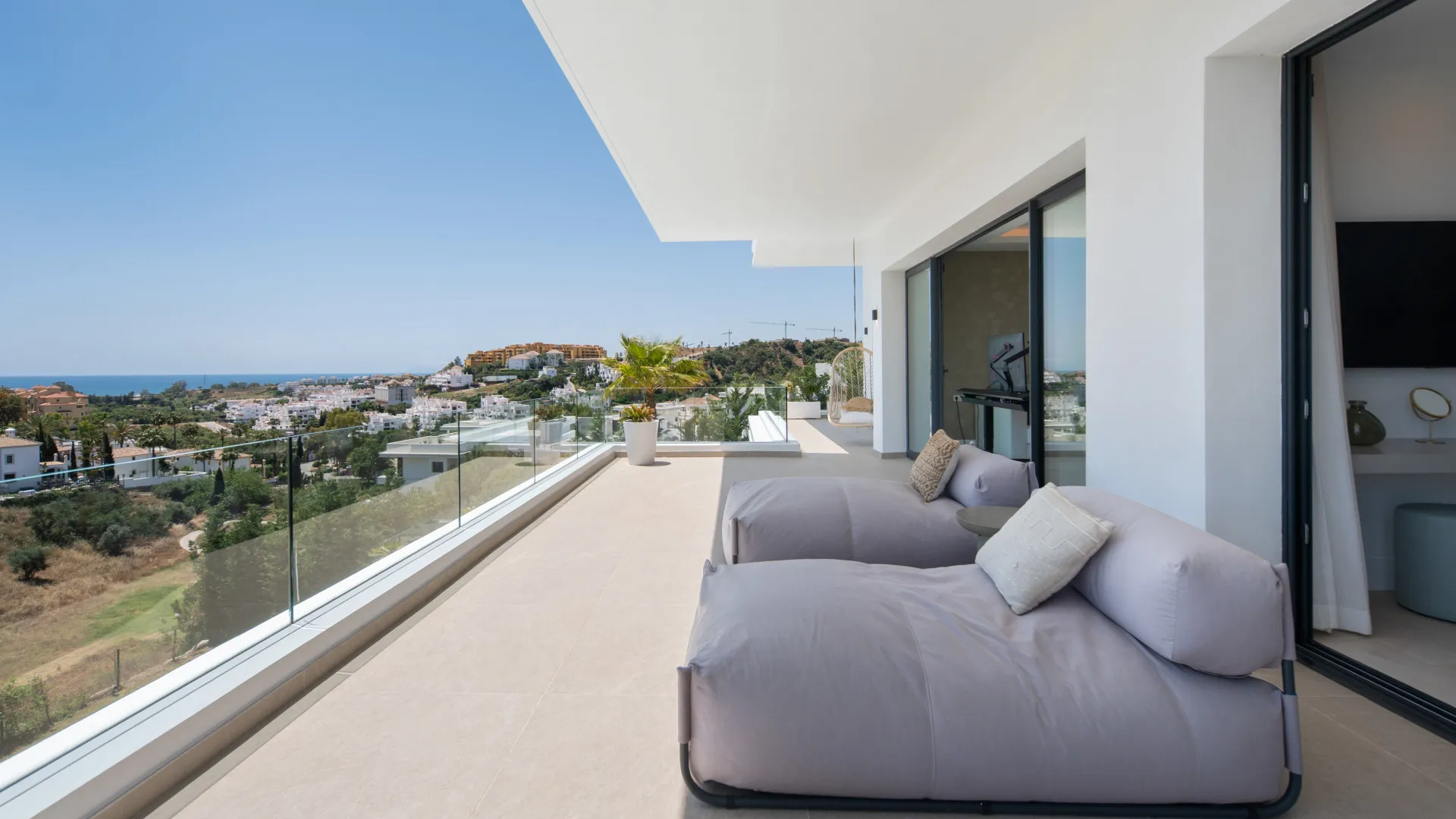 Villa for sale in La Resina Golf with 6 bedrooms