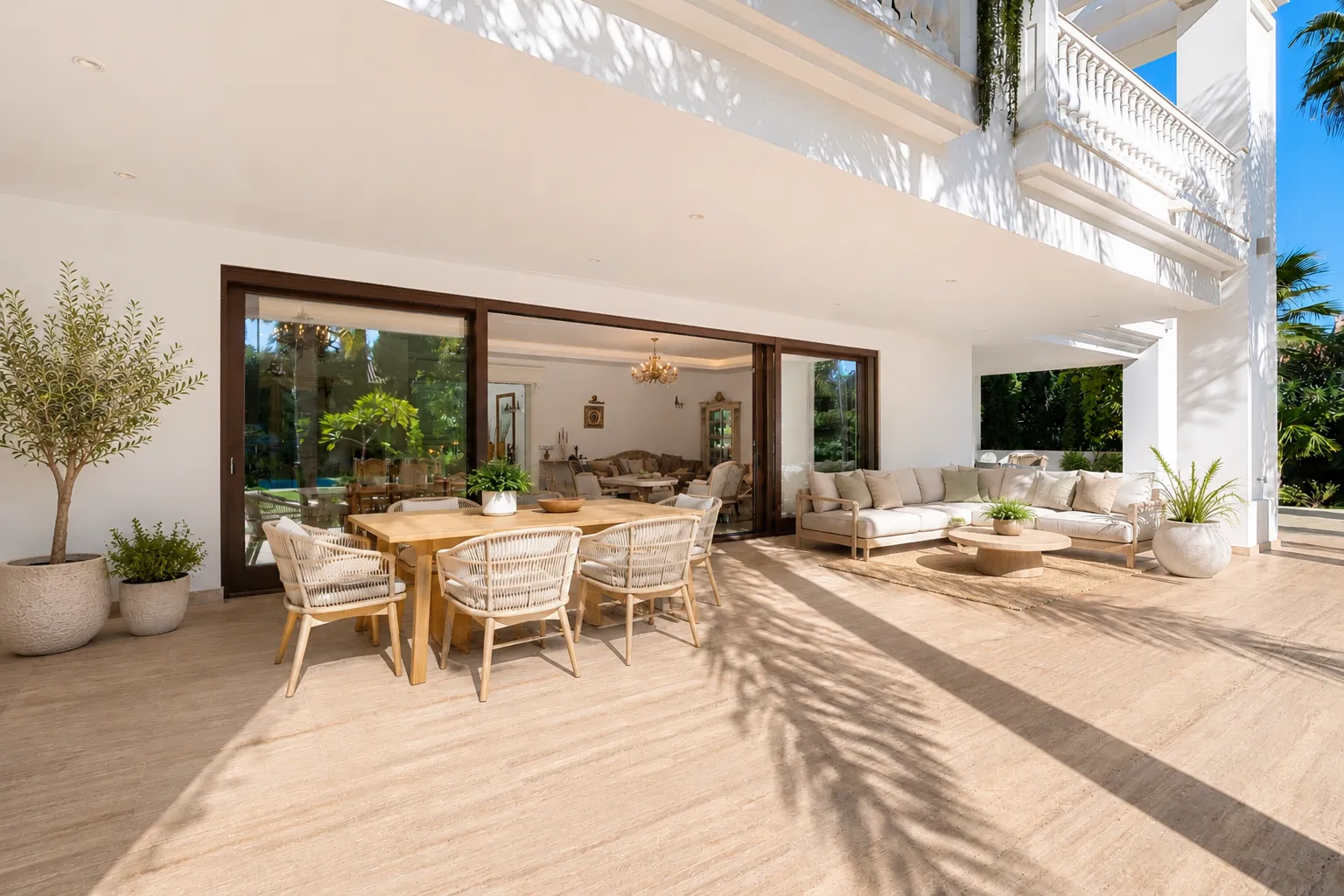 Comprar villa en Casasola de 7 dormitorios