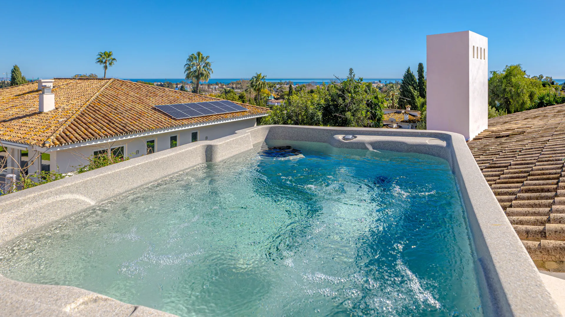 Se vende villa en Guadalmina Alta con 7 dormitorios