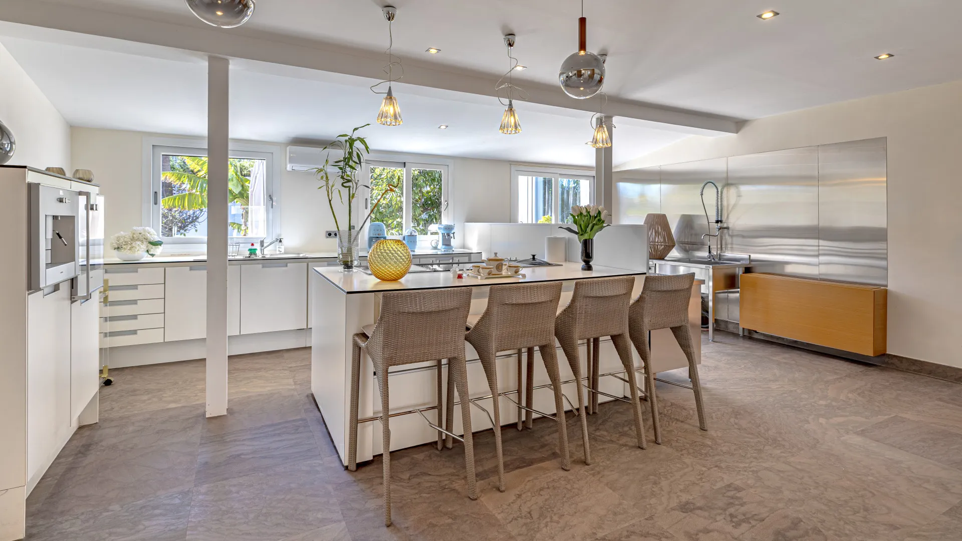 Se vende villa en Guadalmina Alta con 7 dormitorios