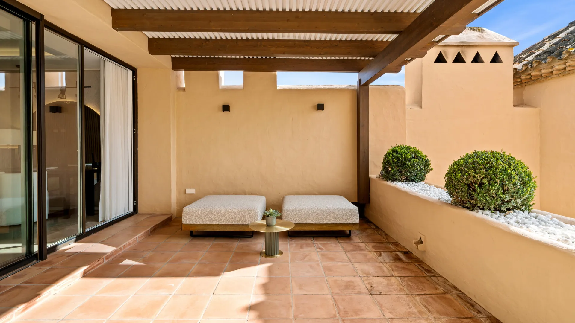 Atico duplex en venta en Benahavis de 3 dormitorios