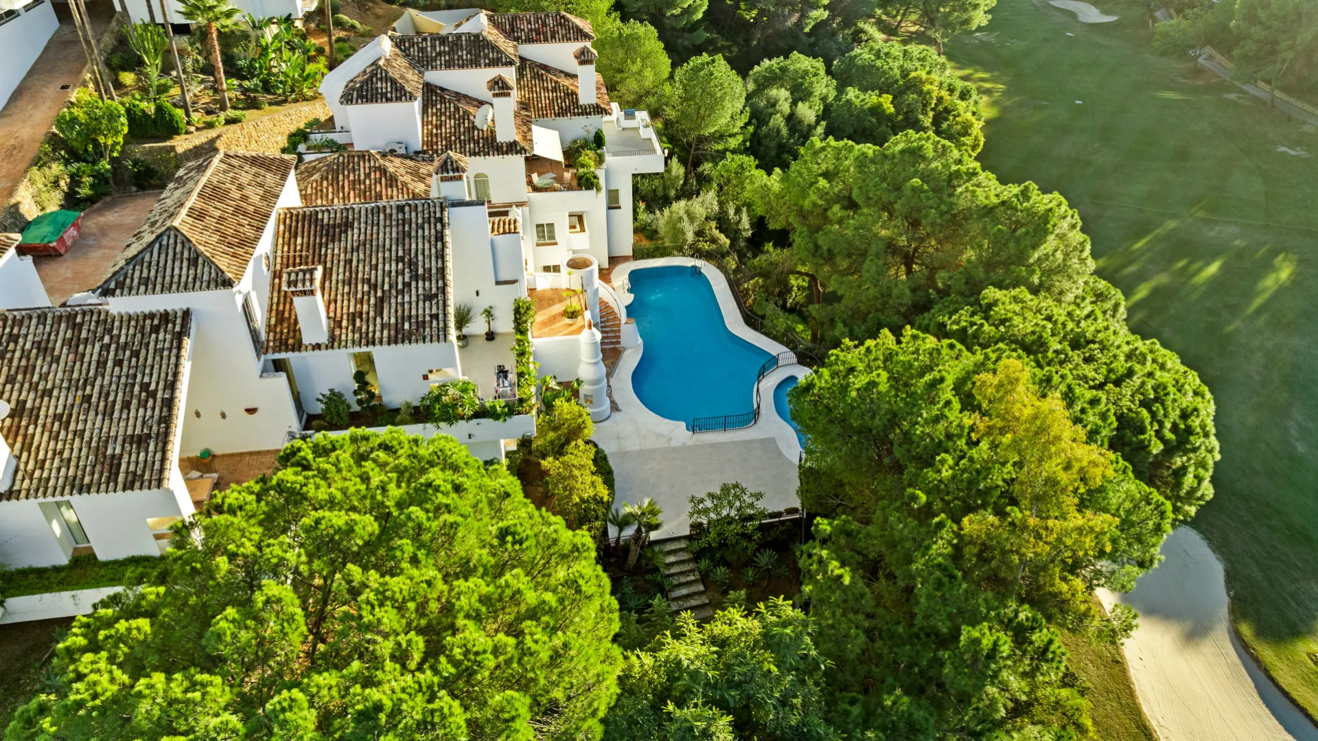 Se vende duplex con 3 dormitorios en La Quinta