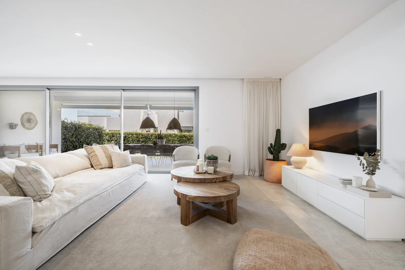 Buy Marbella ground floor apartment with 4 bedrooms