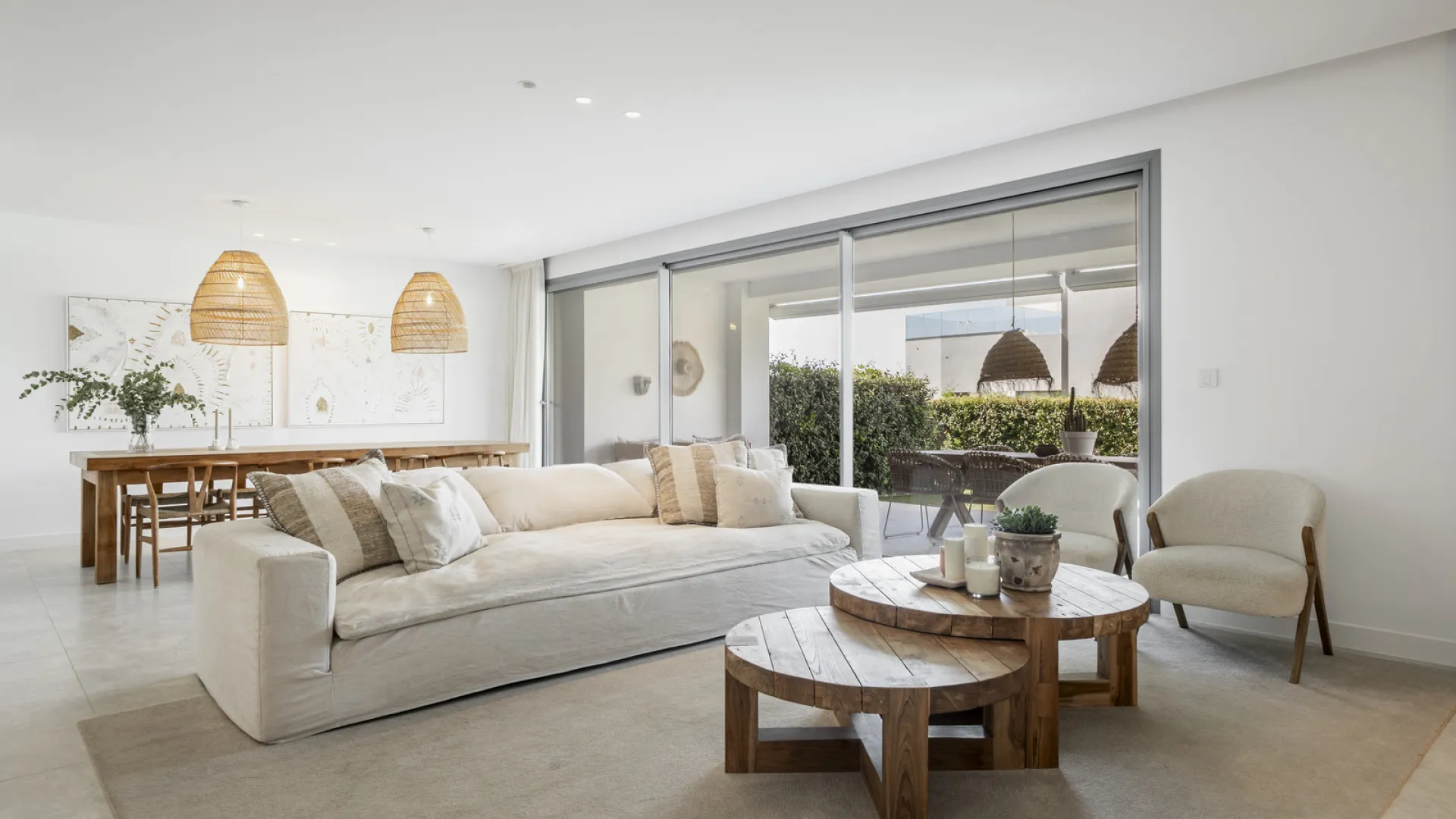 Buy Marbella ground floor apartment with 4 bedrooms
