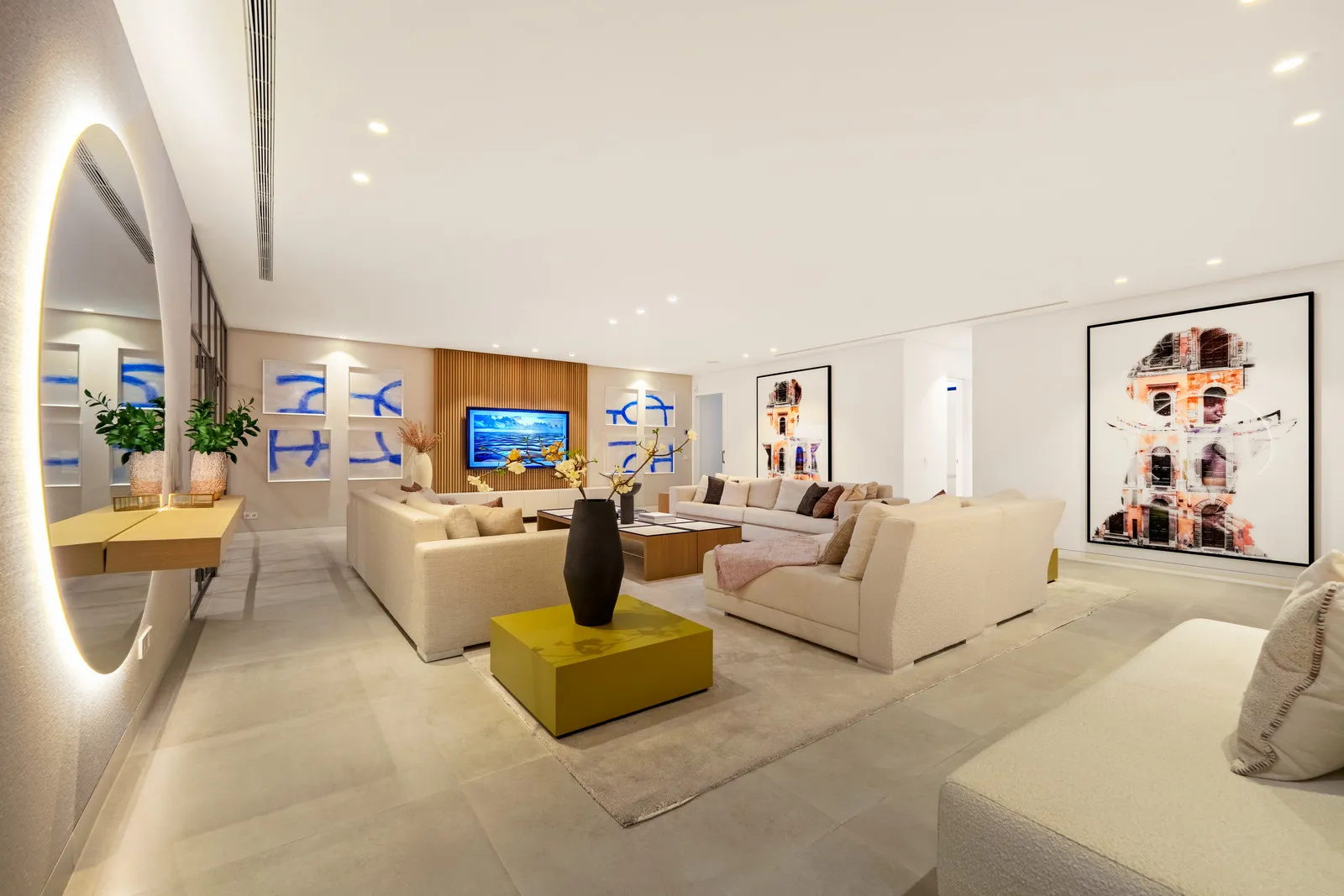 Villa for sale in Nueva Andalucia with 5 bedrooms